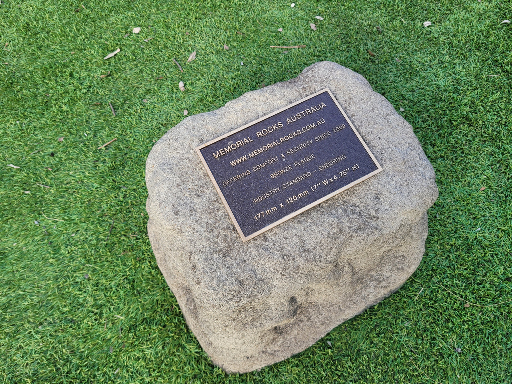 Memorial Rock Urn 1901 Large Natural Riversand