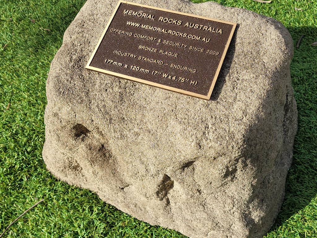 Memorial Rock Urn 1902 Large Natural Riversand
