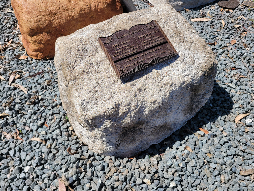 Memorial Rock Urn 1910 Extra-Large Natural Riversand
