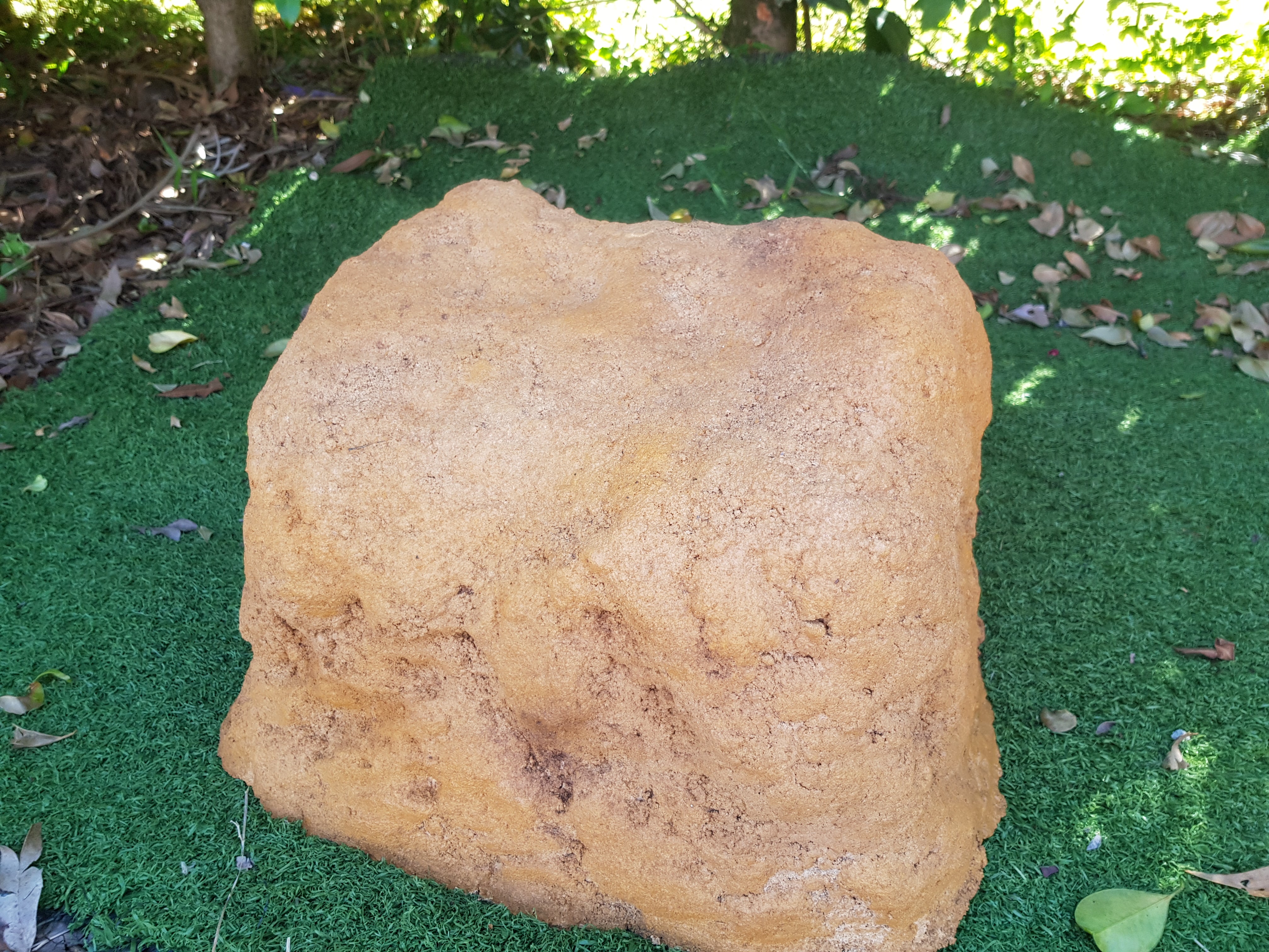 Memorial Rock Urn 1672 Large Sandstone