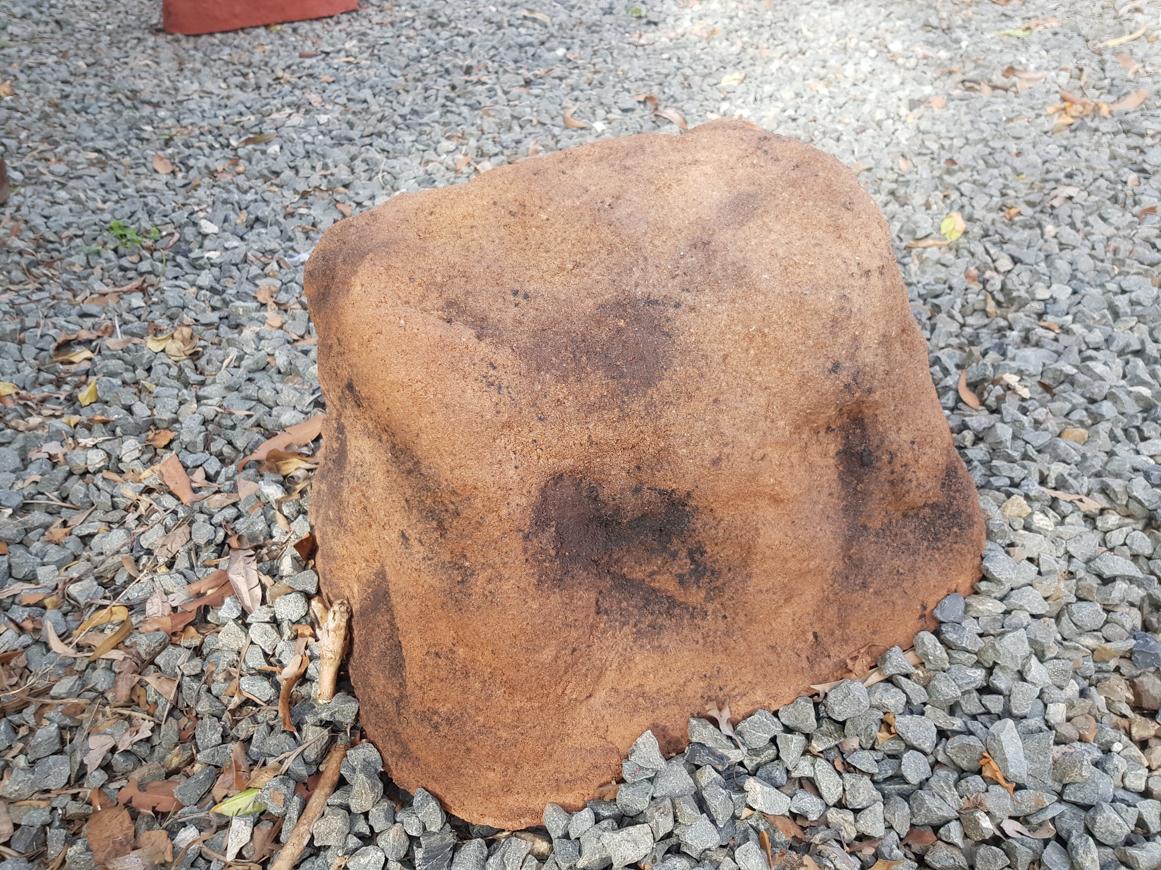 Memorial Rock Urn 1684 Large Brown
