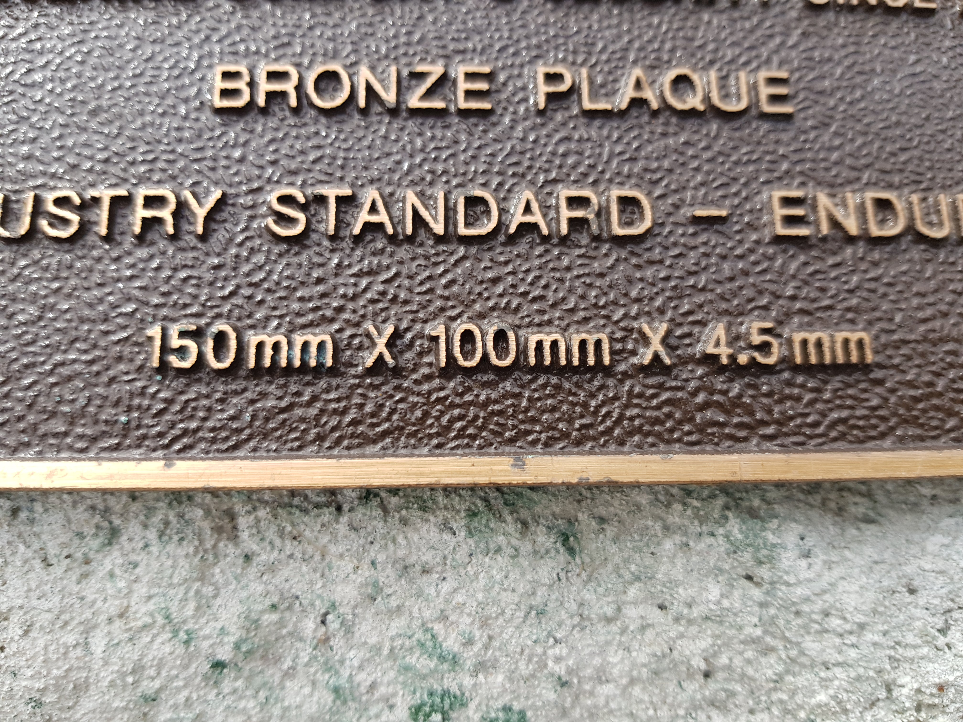 Memorial Rock Urn 1697 Regular White