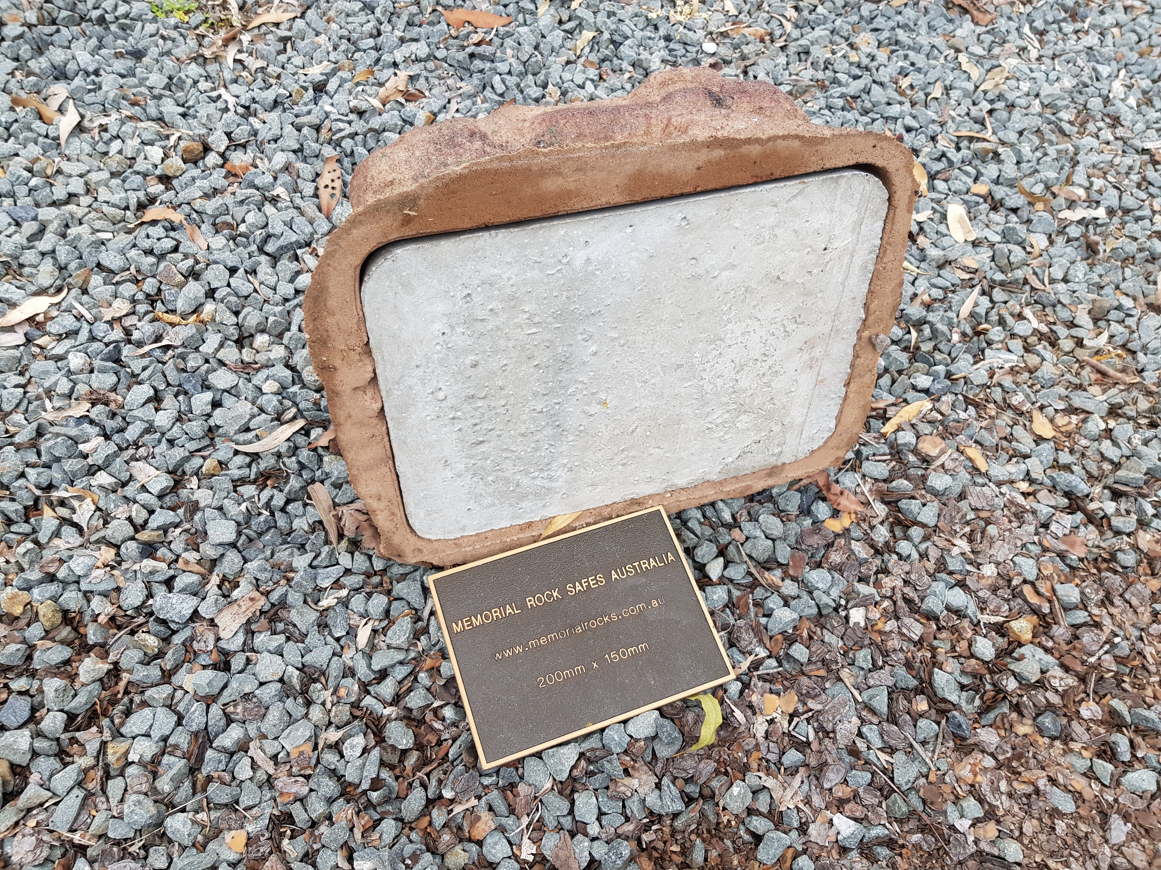 Memorial Rock Urn 1705 Large Brown