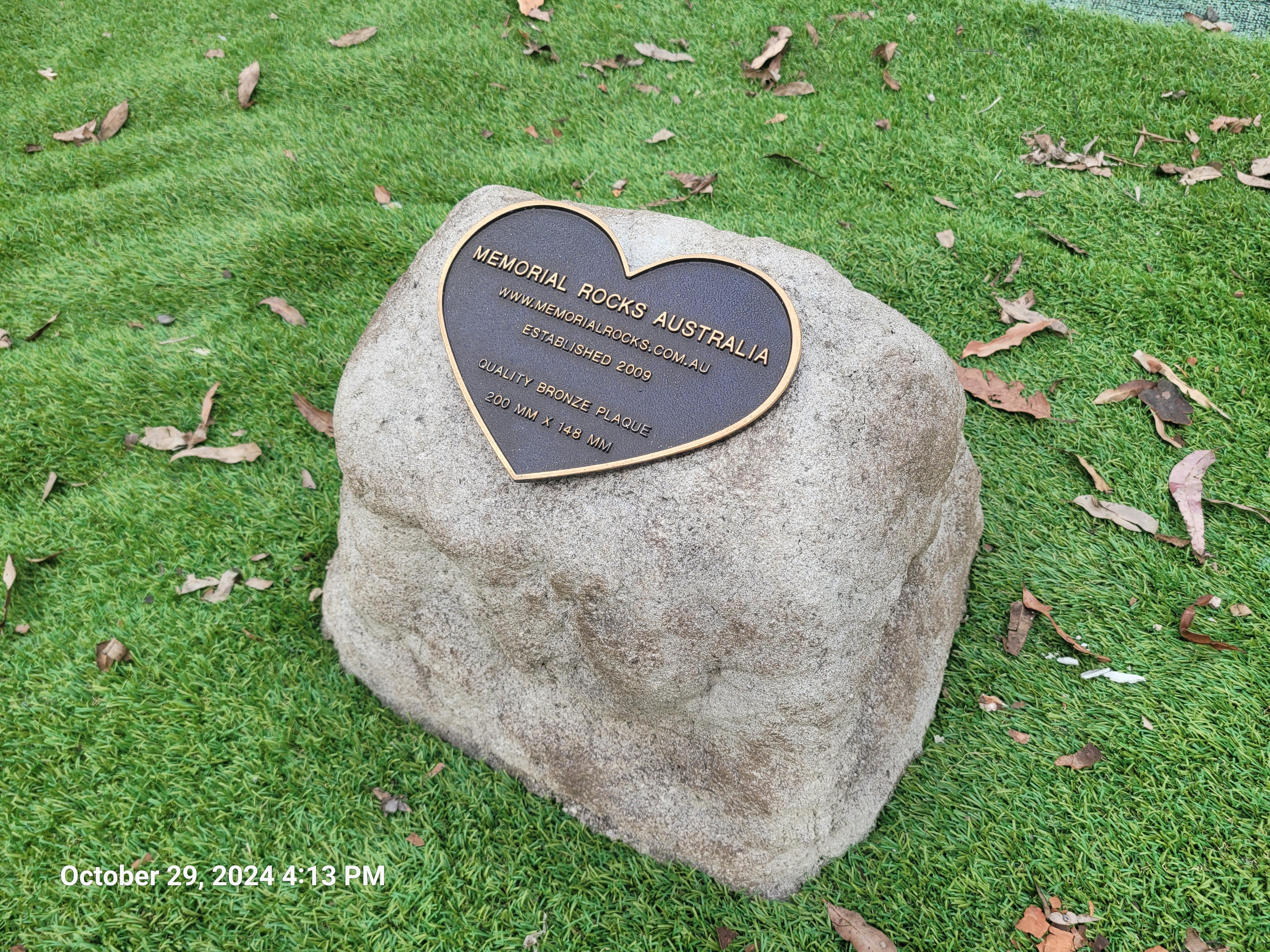 Memorial Rock Urn 1800  Large Natural Riversand