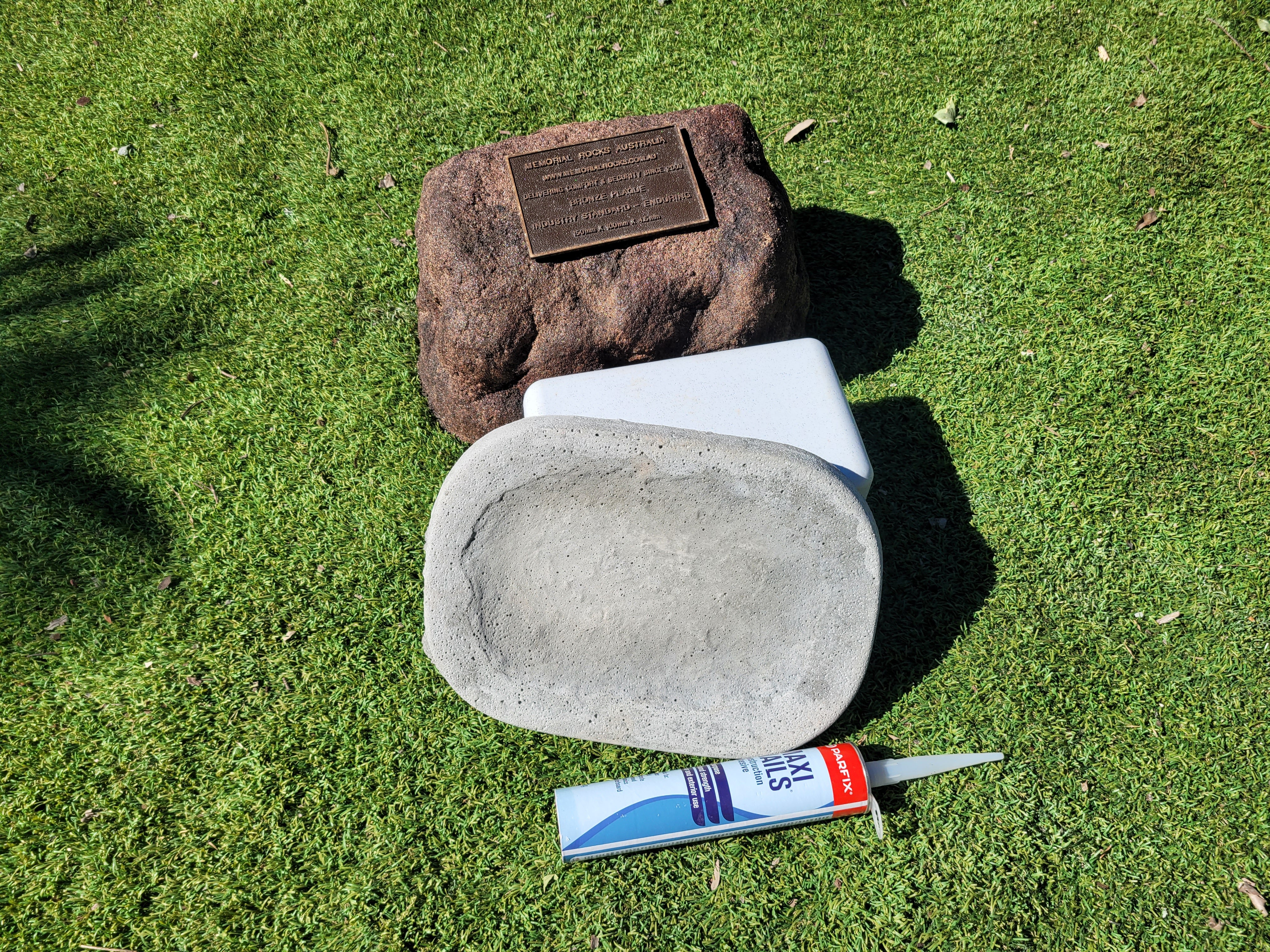 Memorial Rock Urn 1857  Medium Brown