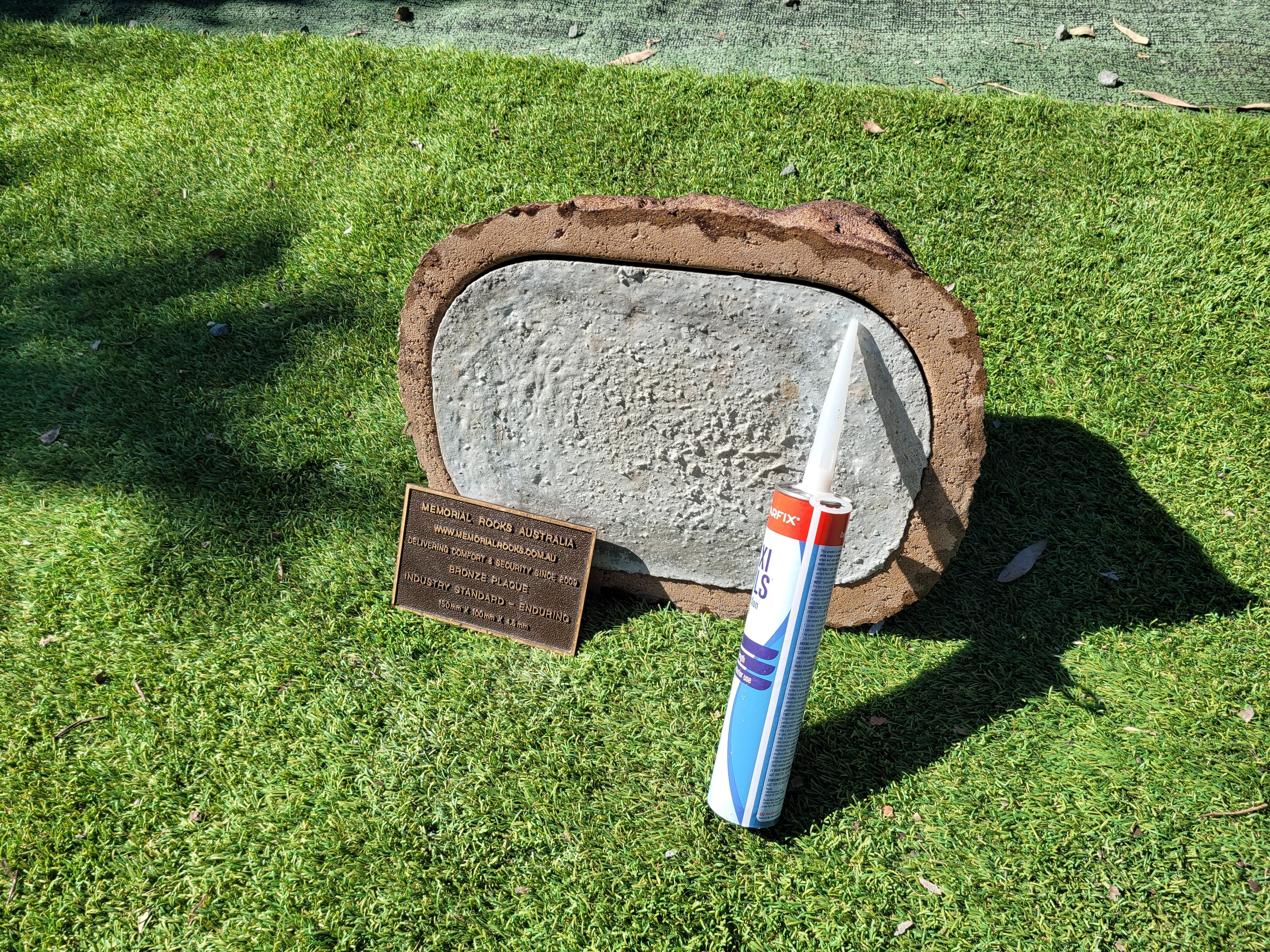 Memorial Rock Urn 1857  Medium Brown