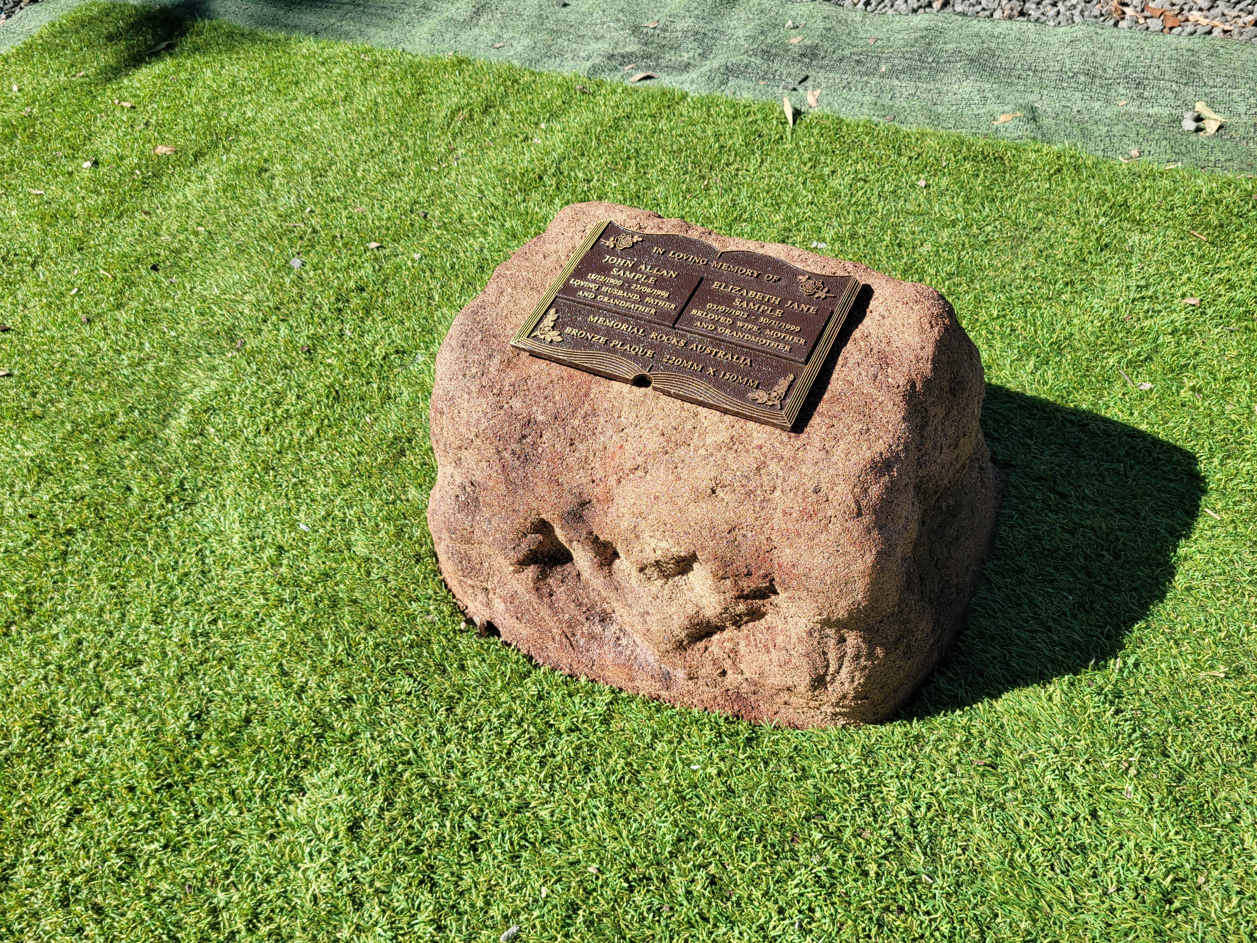 Memorial Rock Urn 1876 Large Double Brown