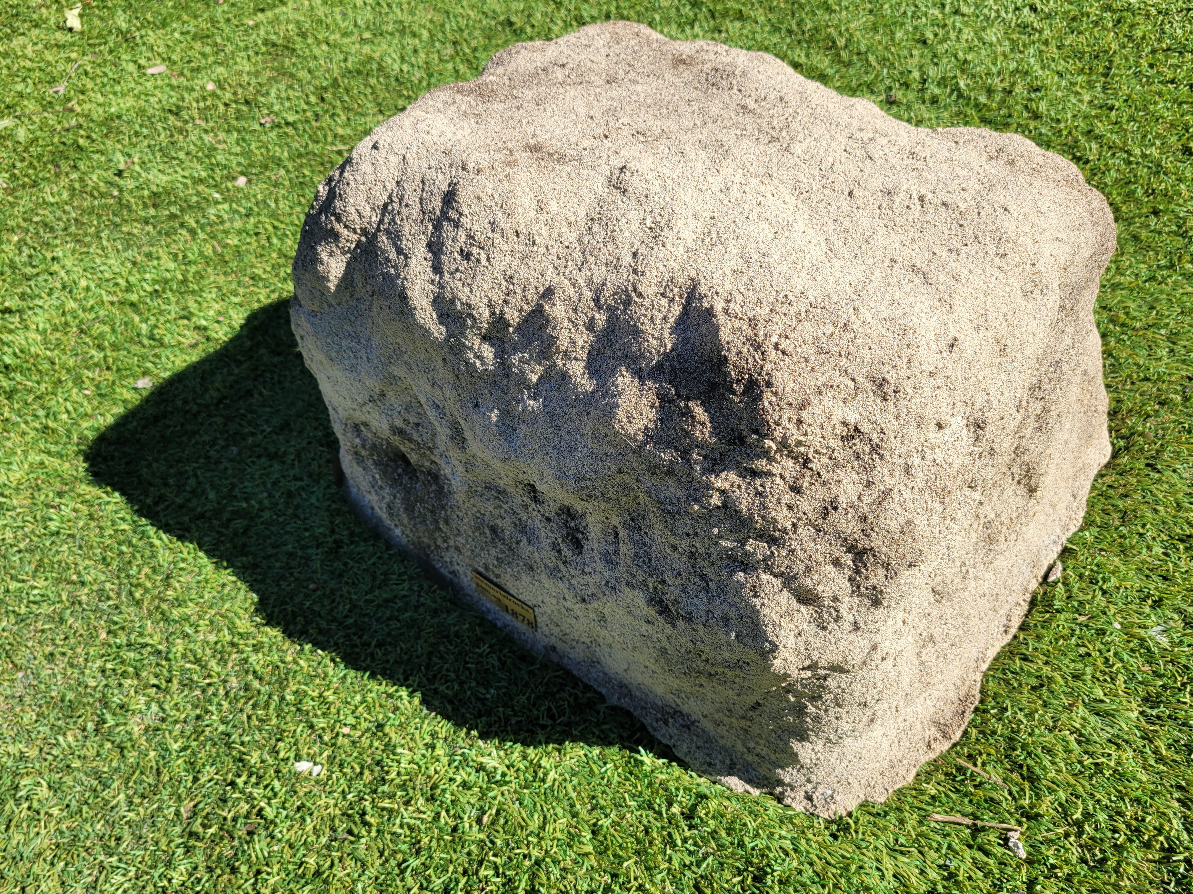 Memorial Rock Urn 1878 Large Double Natural Riversand