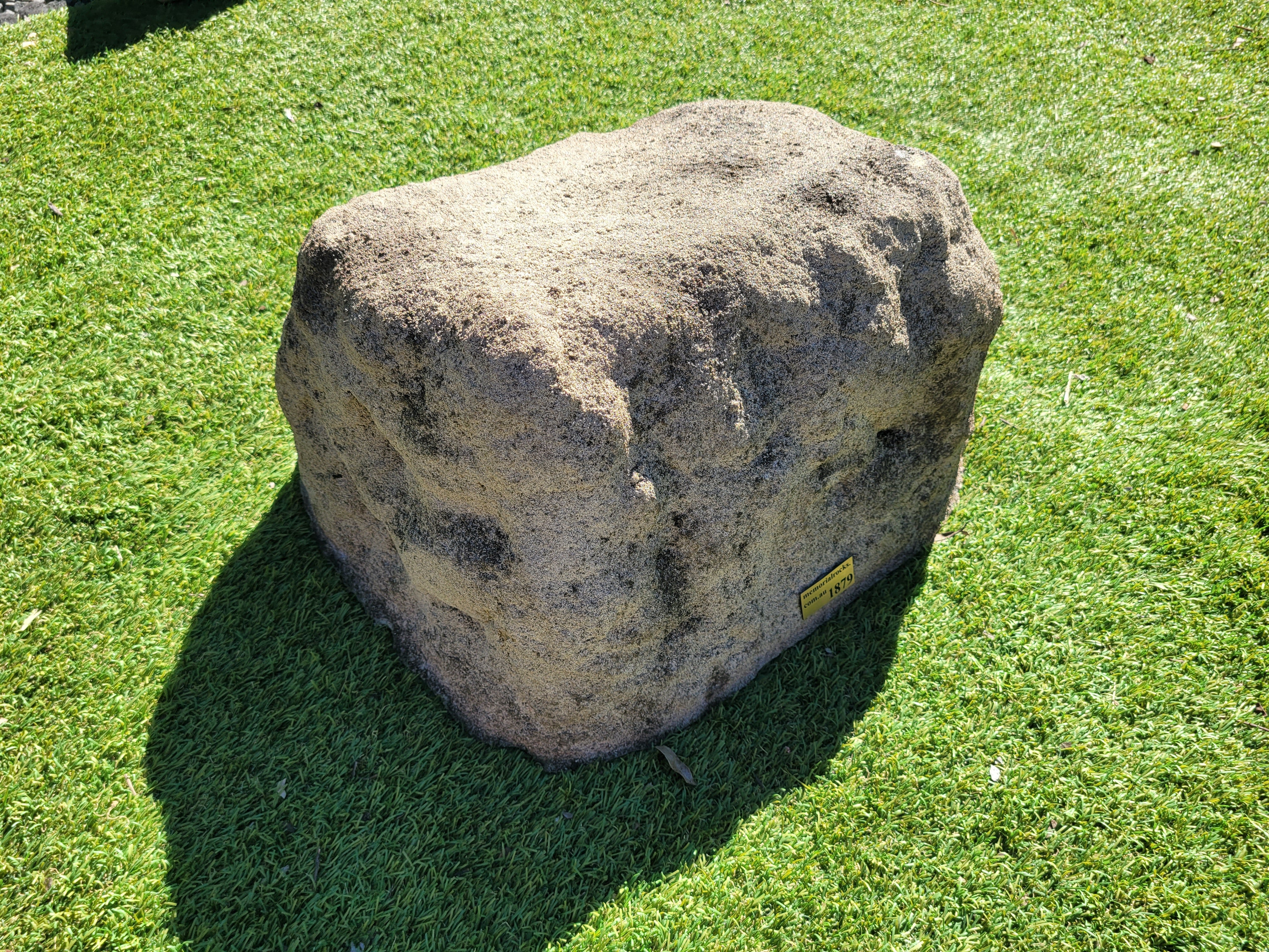 Memorial Rock Urn 1879 Large Double Natural Riversand
