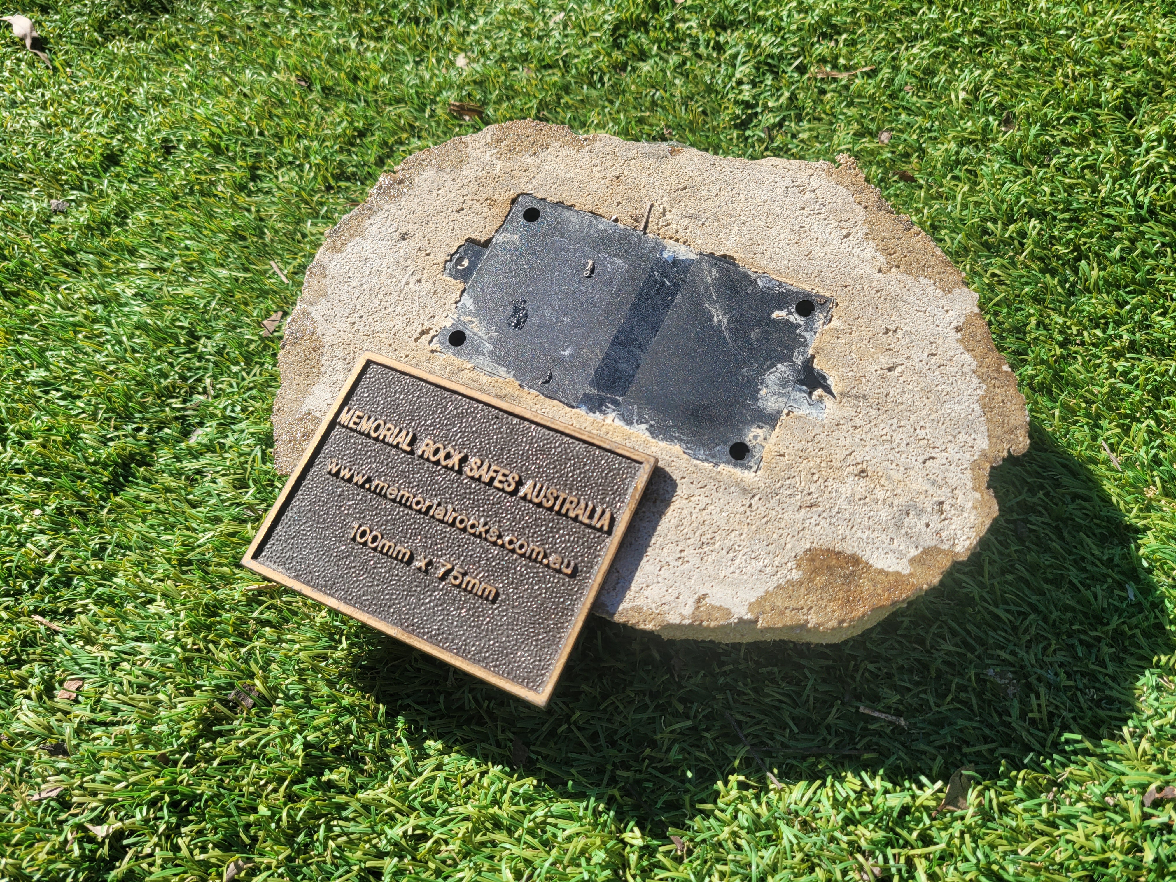 Partial Ash Rock Urn PA 1883 Natural Riversand