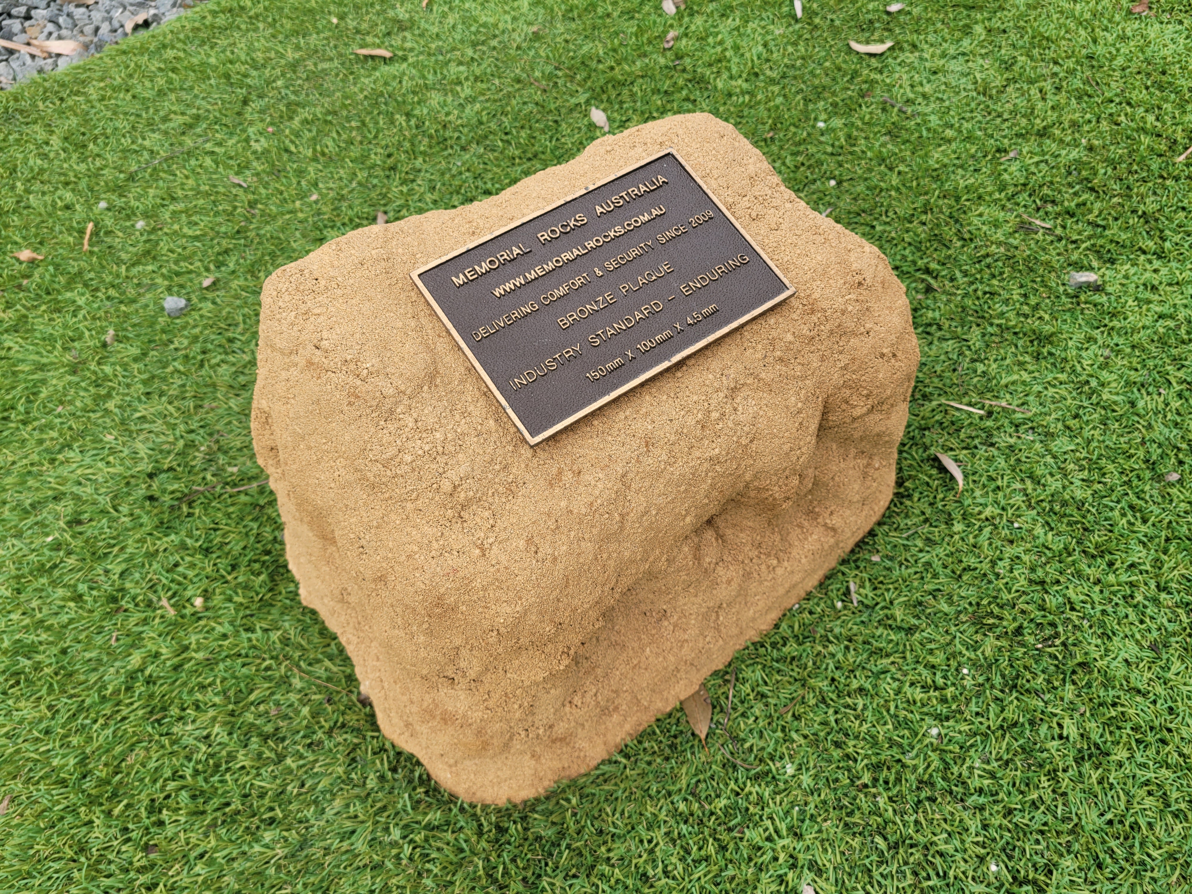 Memorial Rock Urn 1887 Regular Sandstone