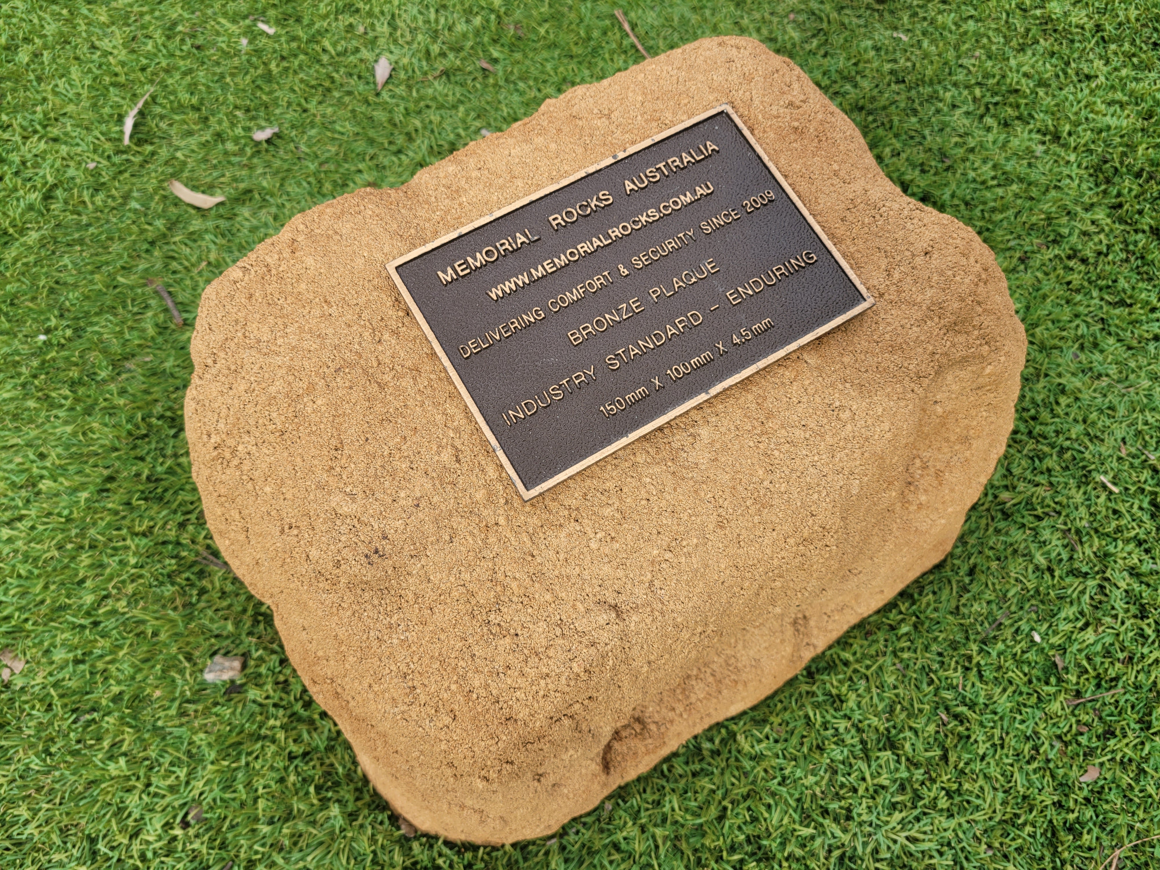 Memorial Rock Urn 1888 Regular Sandstone