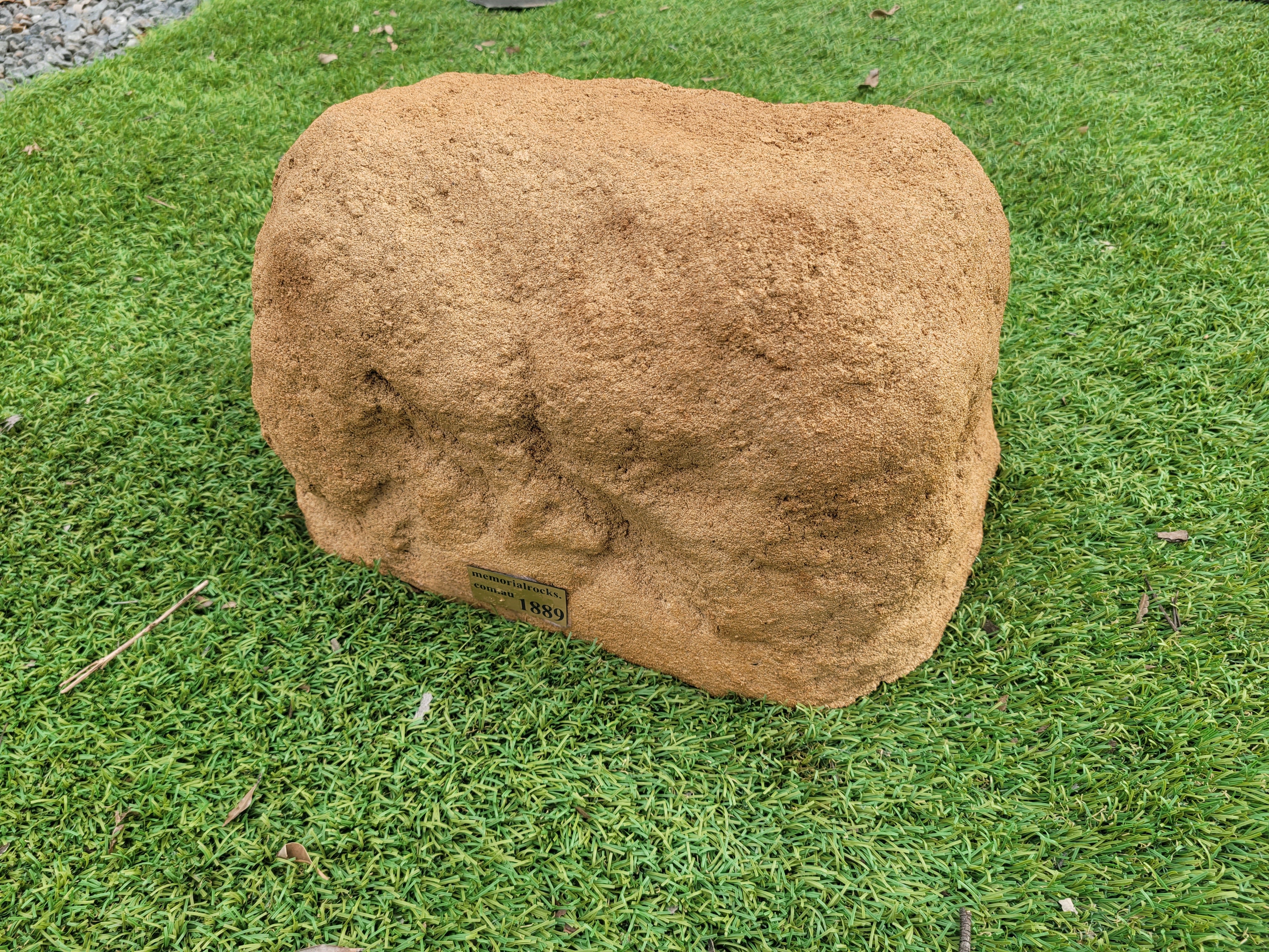 Memorial Rock Urn 1889 Regular Sandstone