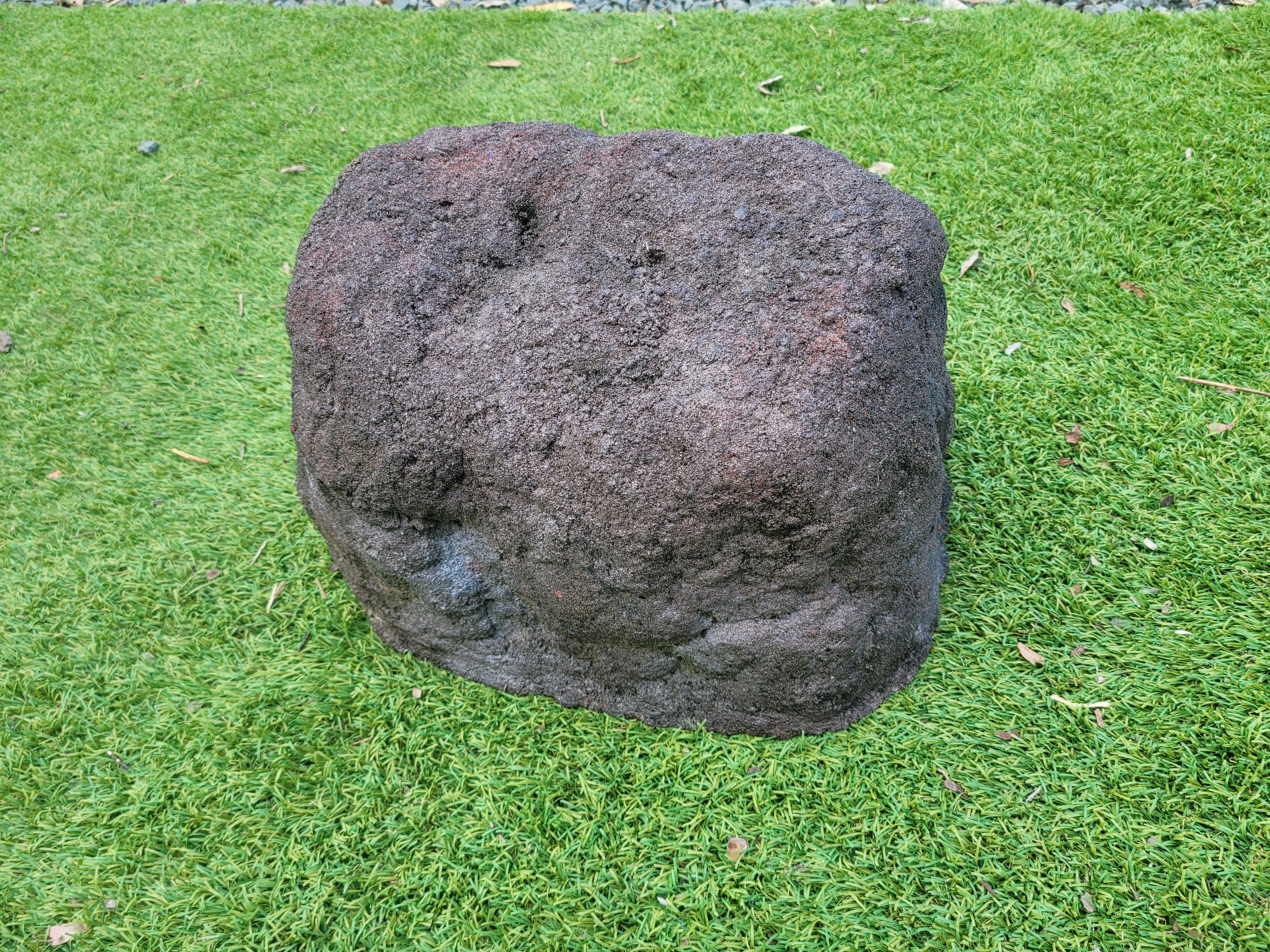 Memorial Rock Urn 1893 Regular Black