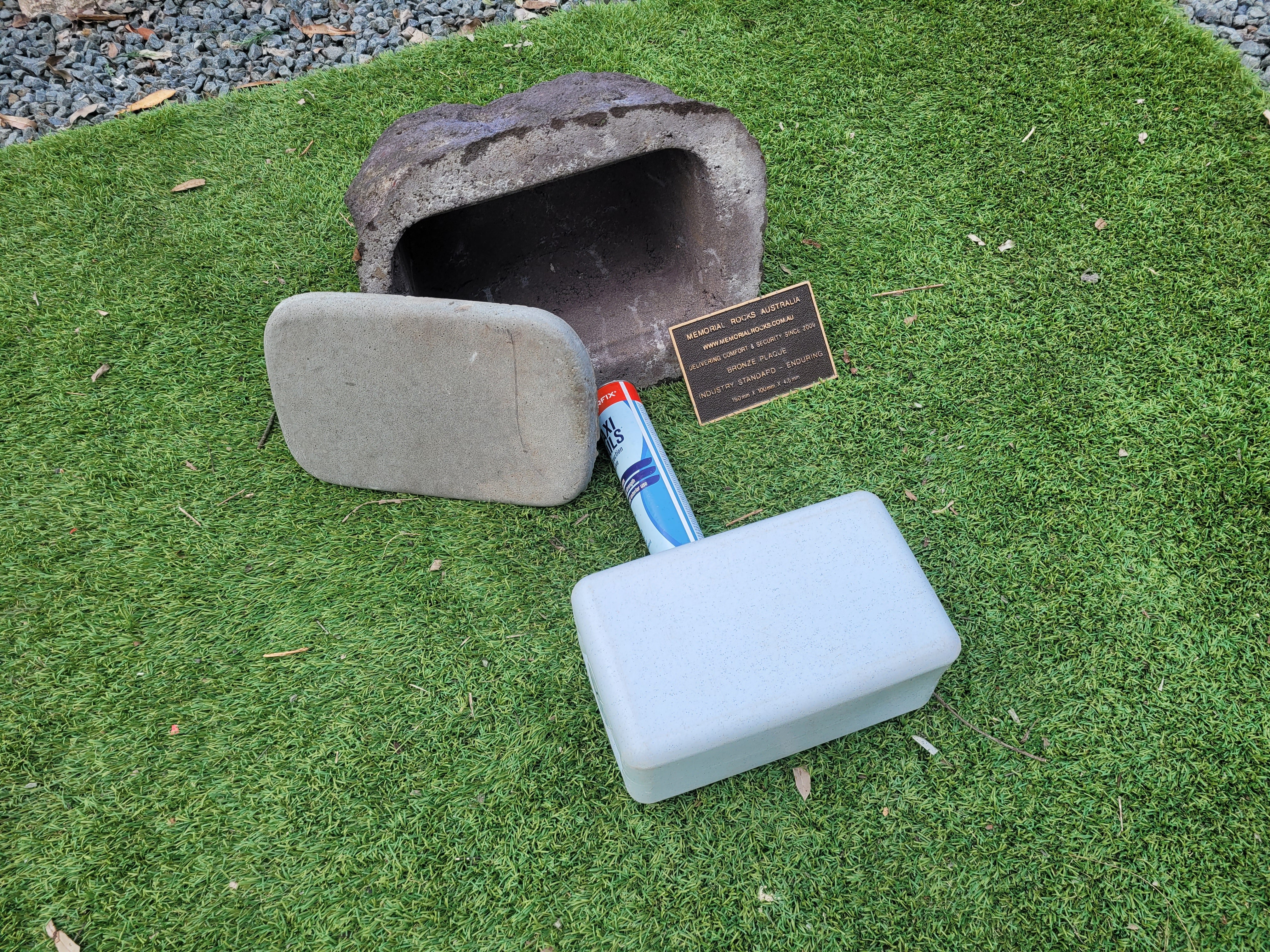 Memorial Rock Urn 1893 Regular Black