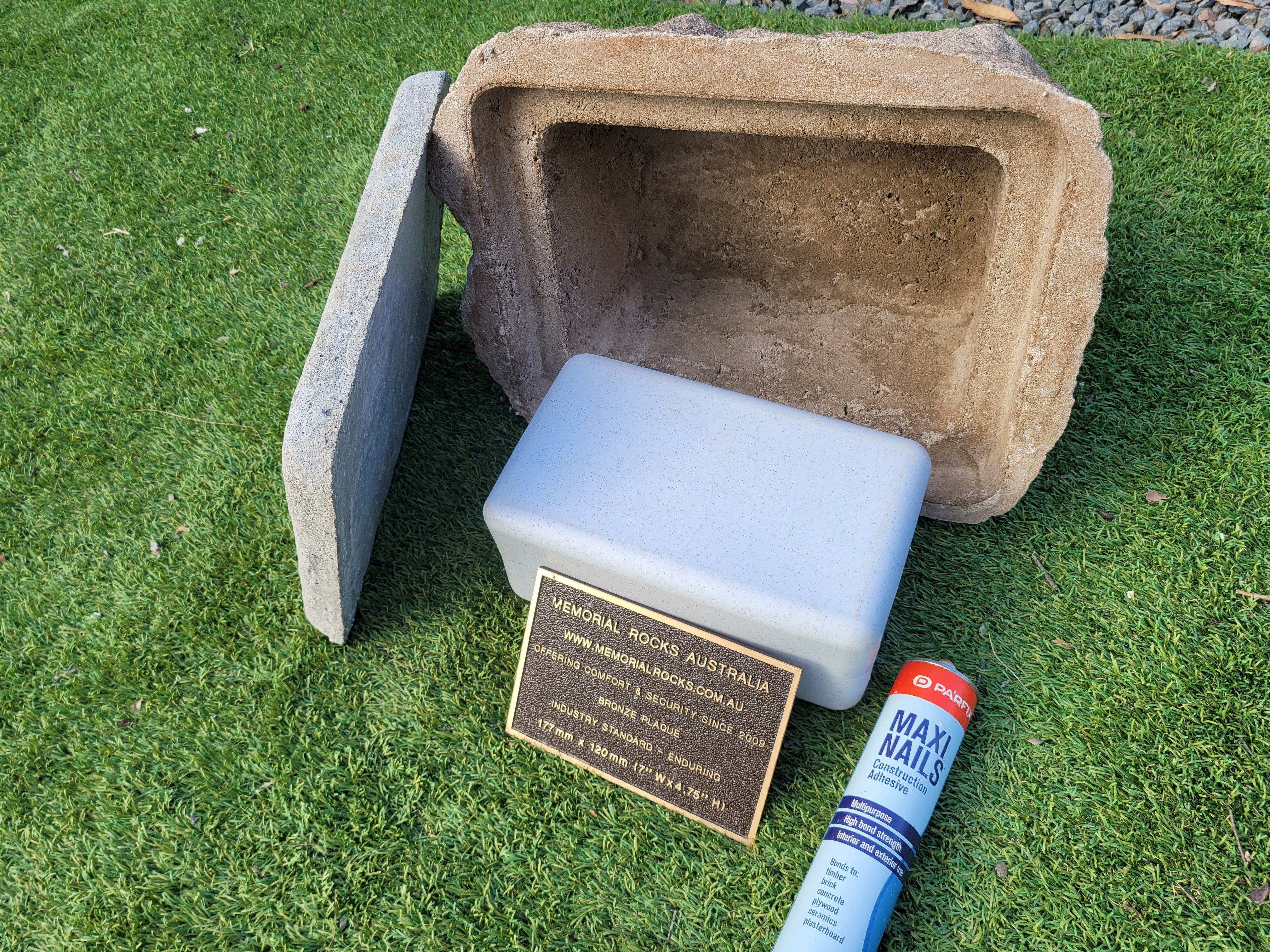 Memorial Rock Urn 1900  Large Natural Riversand