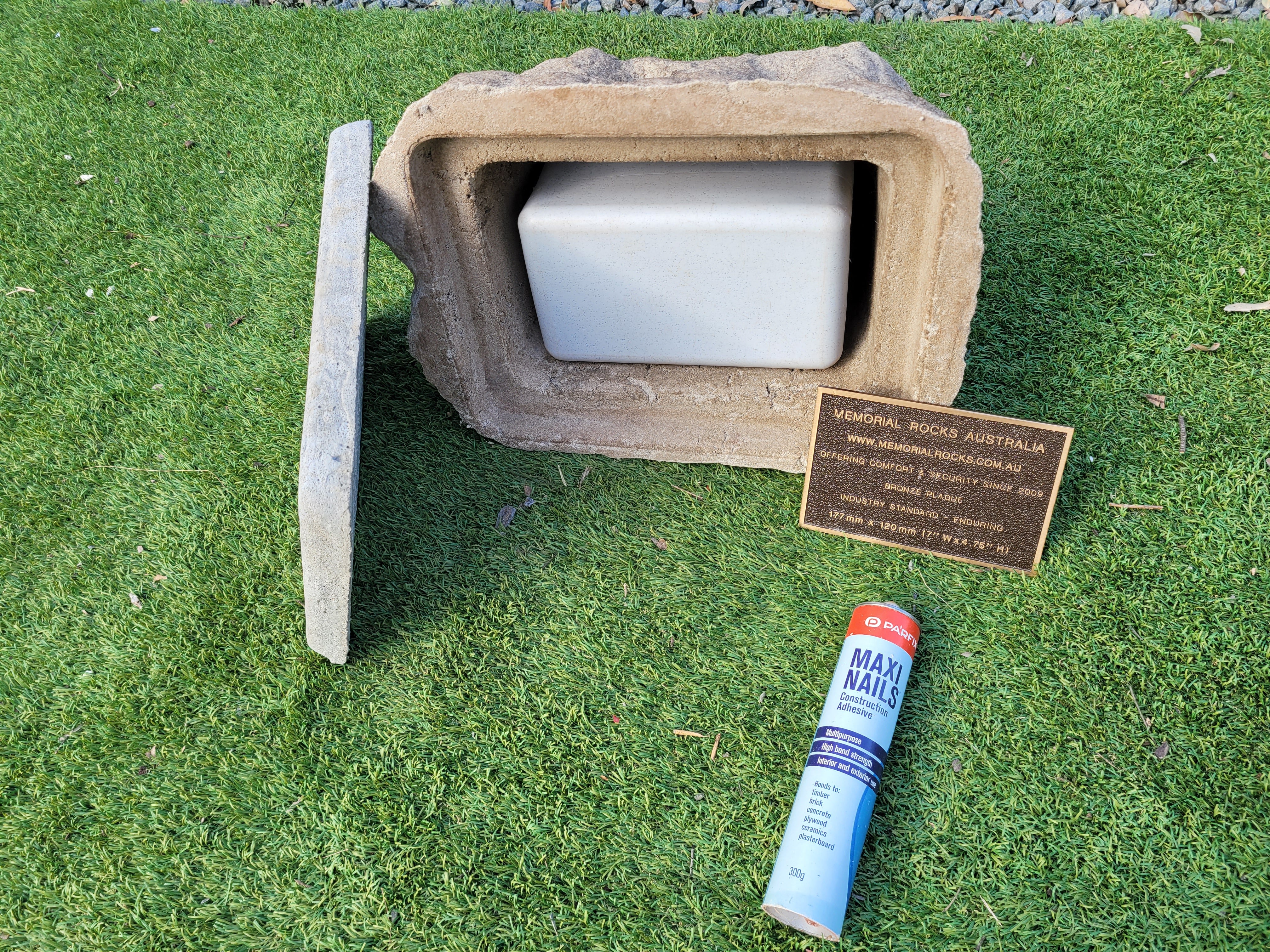 Memorial Rock Urn 1900  Large Natural Riversand