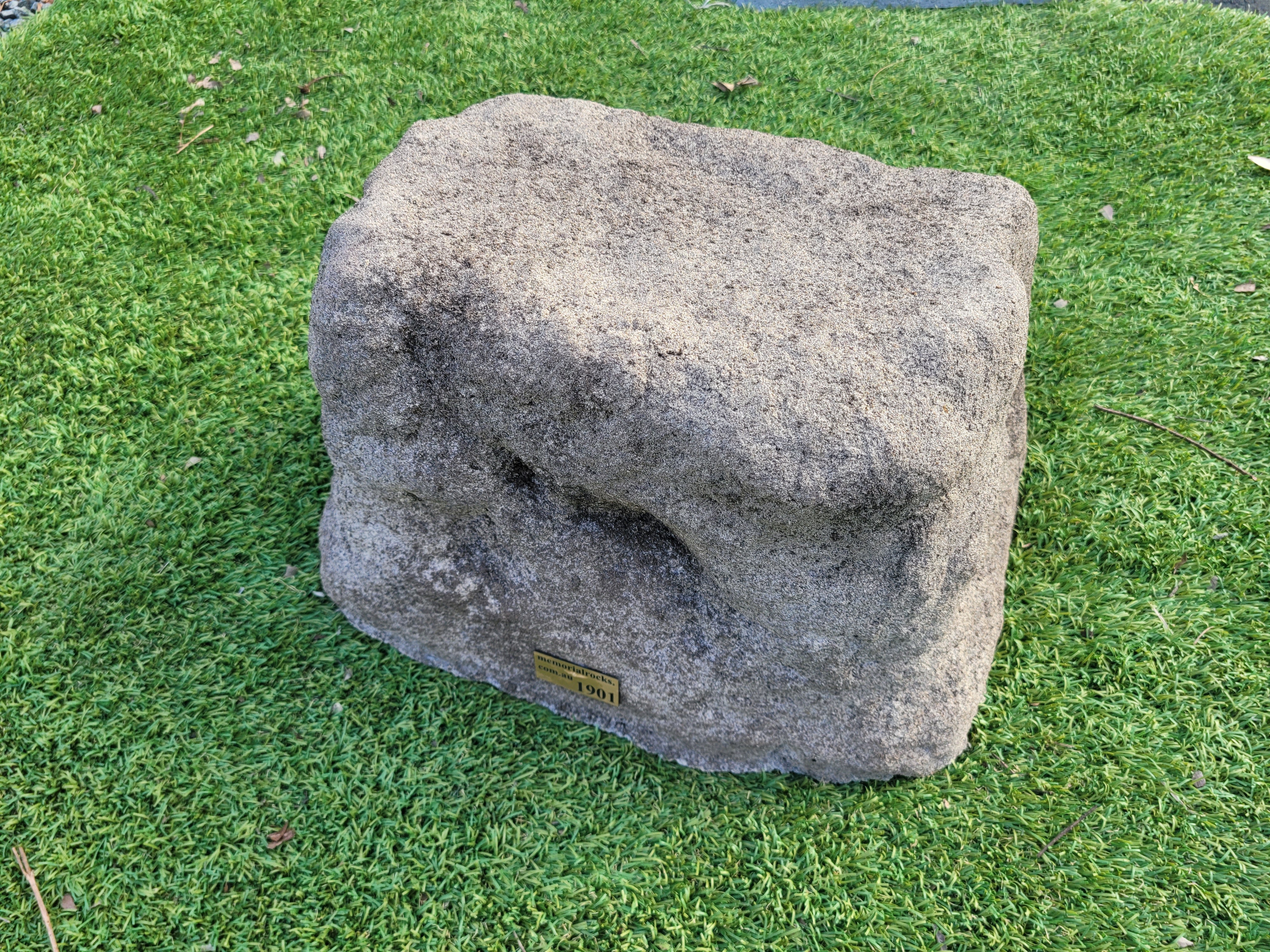 Memorial Rock Urn 1901  Large Natural Riversand