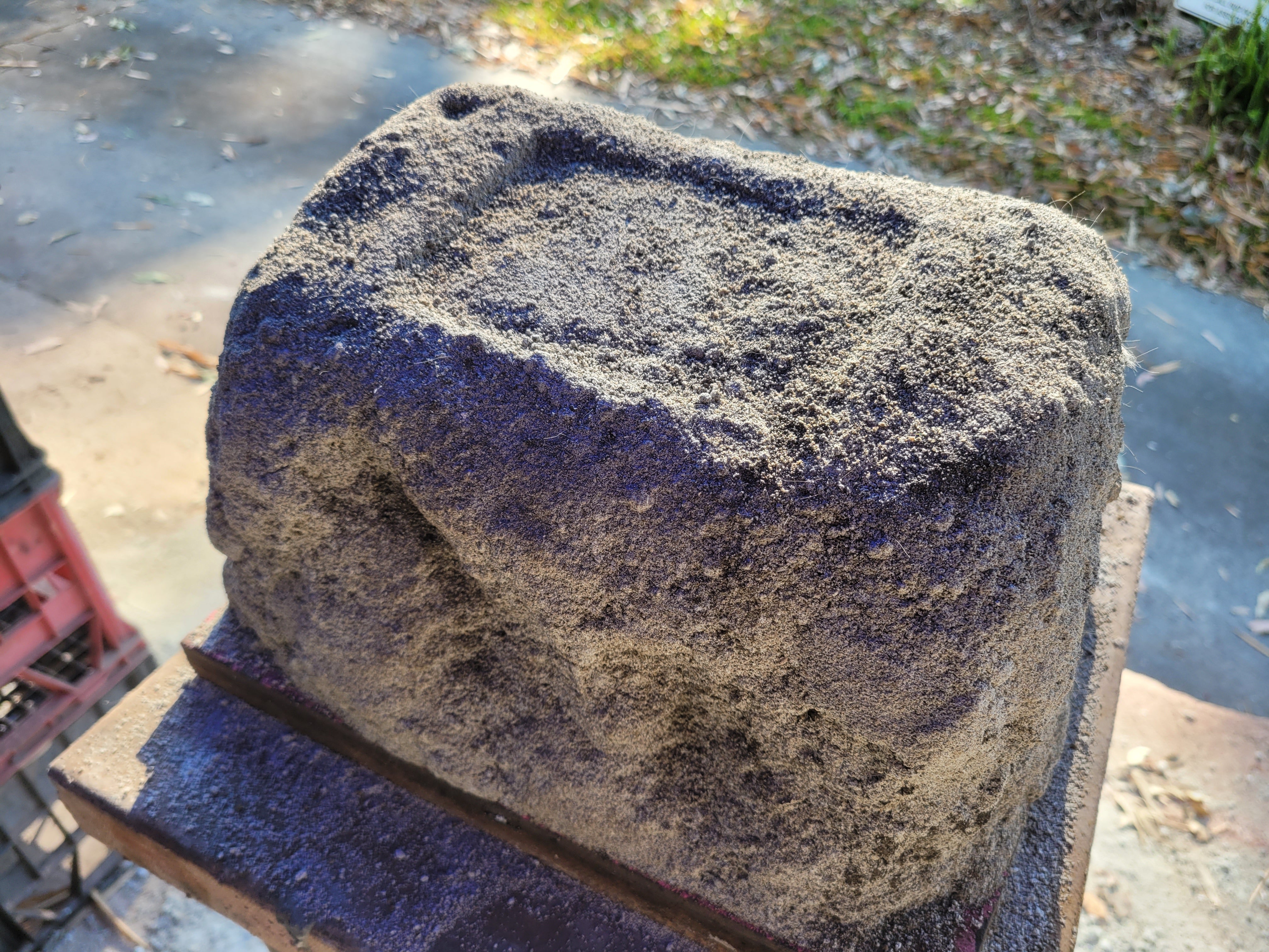 Memorial Rock Urn 1913 Regular Natural Riversand