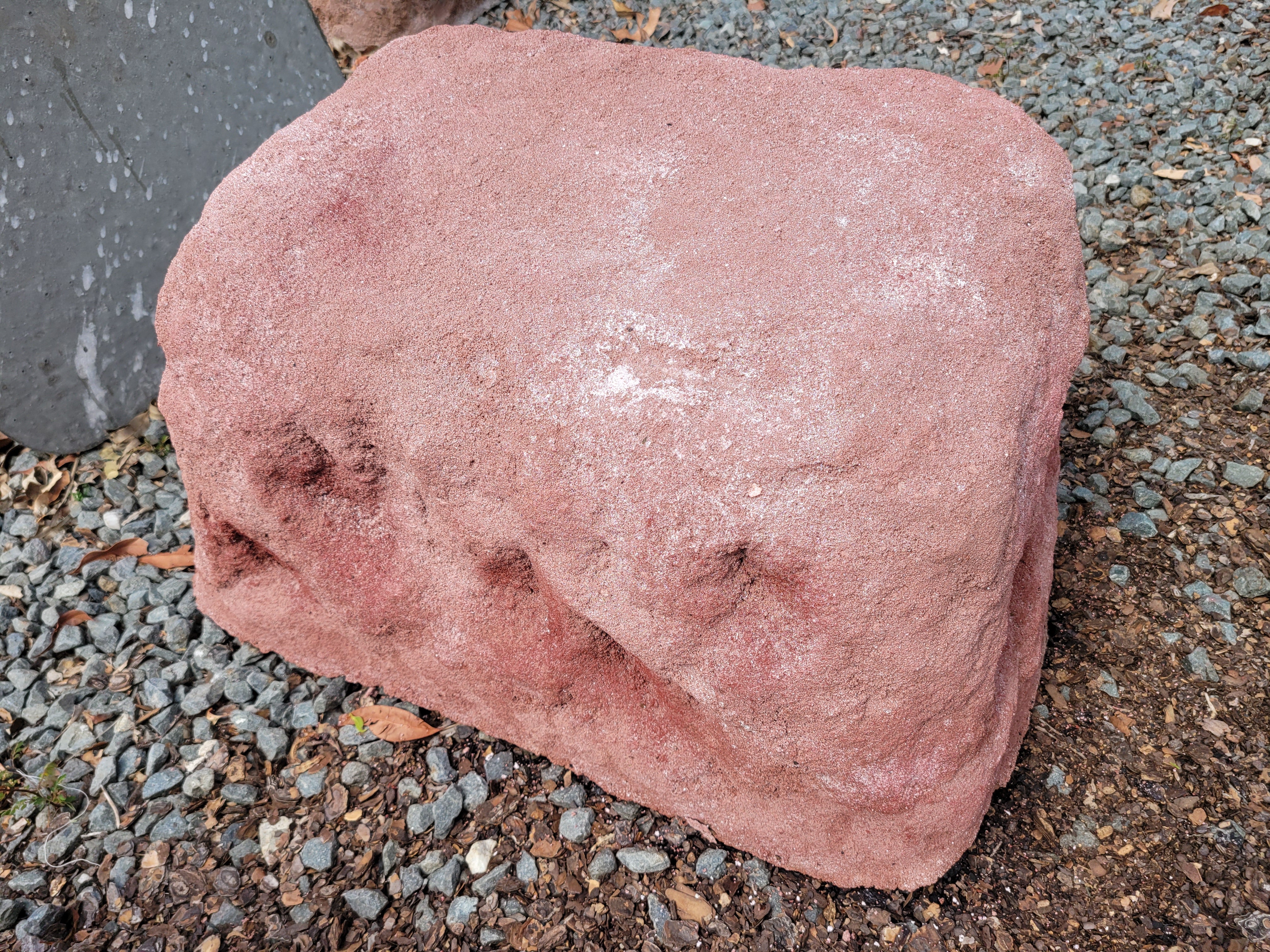 Memorial Rock Urn 1920 Extra-Large  Pink / Red