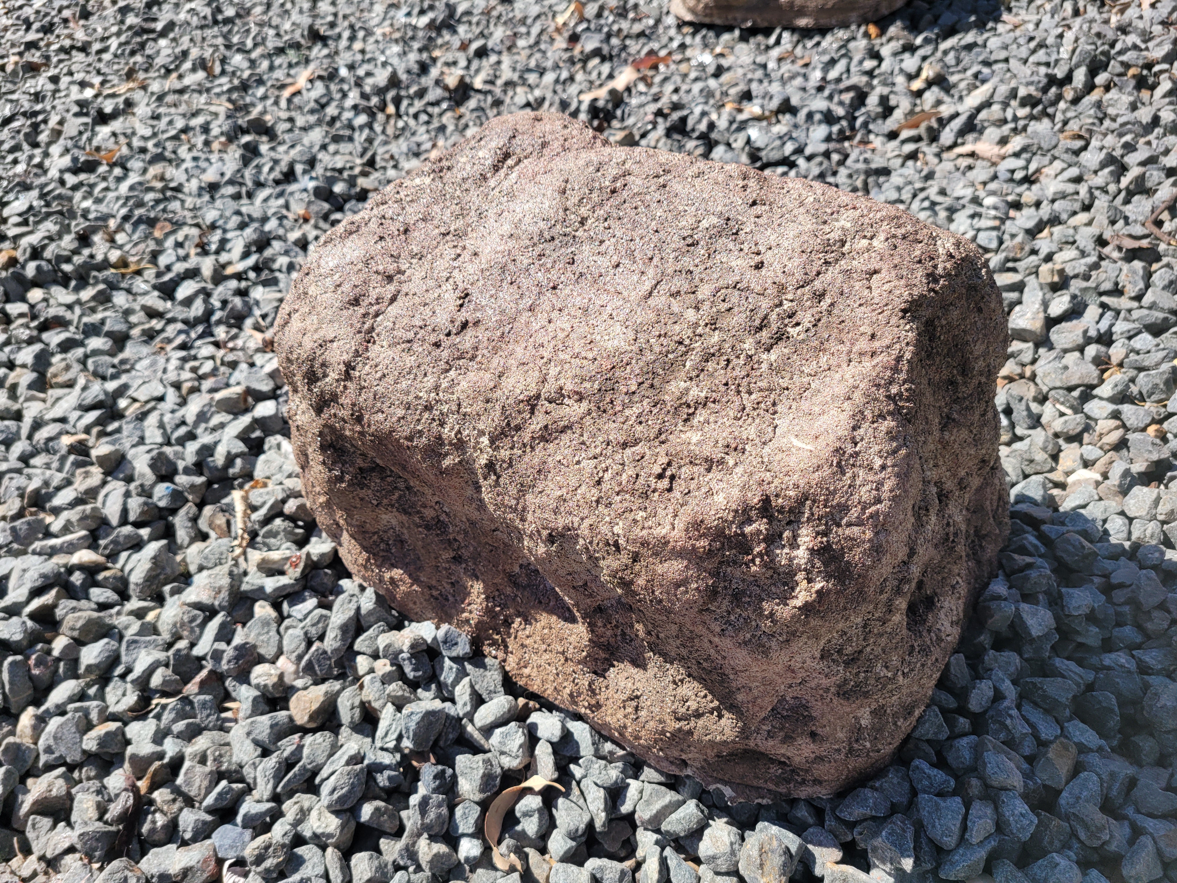Memorial Rock Urn 2039 Regular Natural Riversand