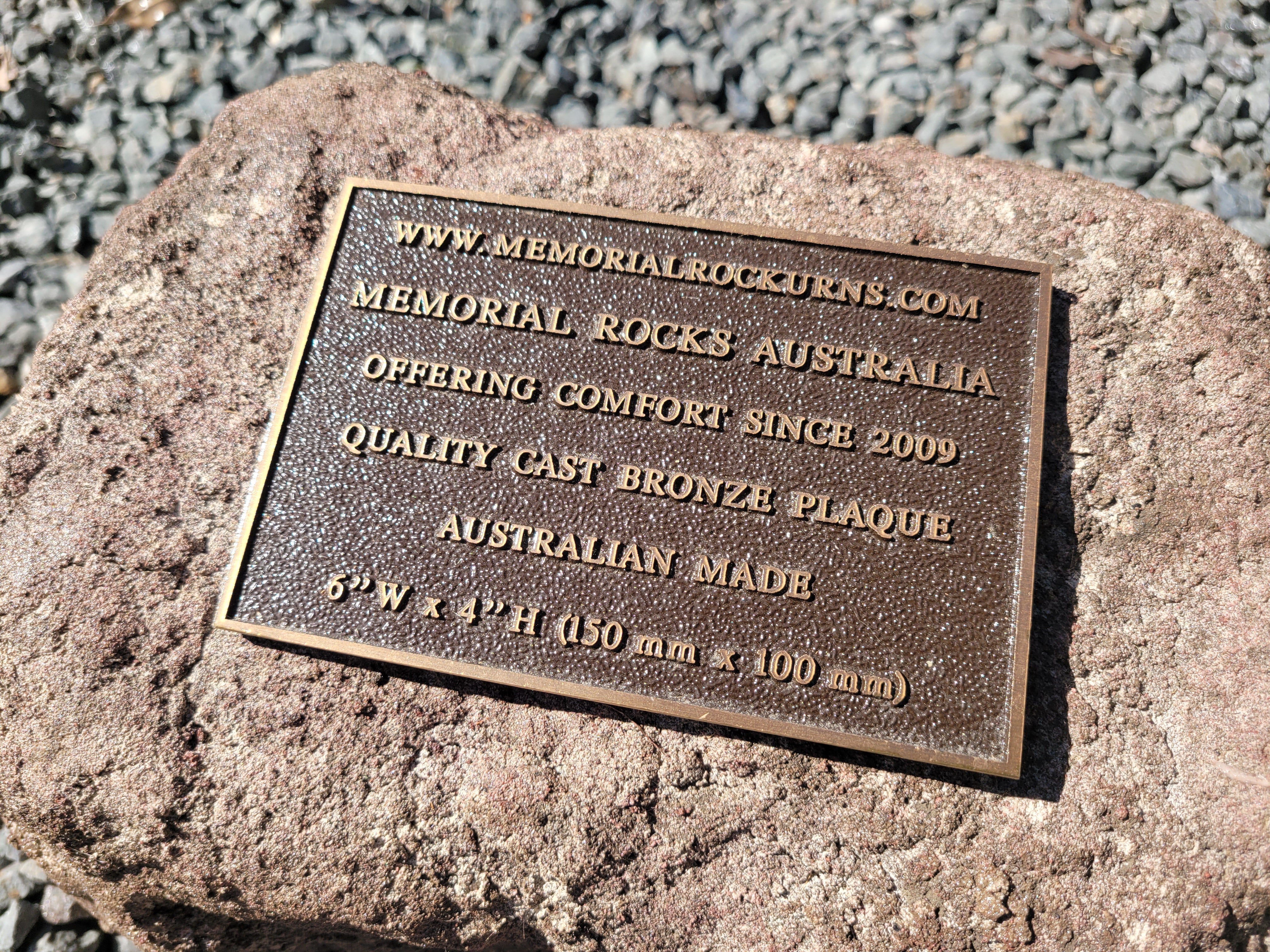 Memorial Rock Urn 2039 Regular Natural Riversand