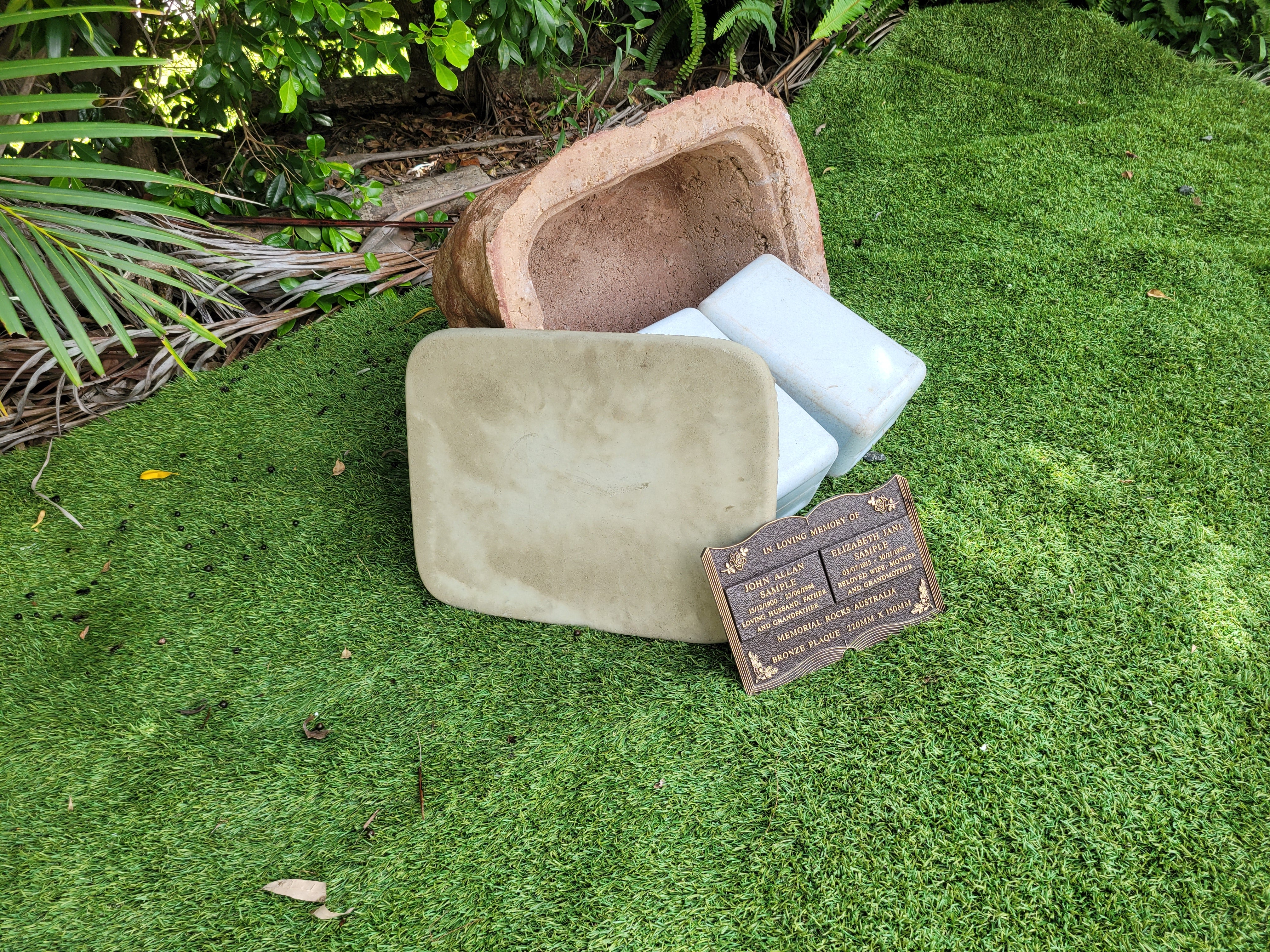 Memorial Rock Urn 2043 Large Double Brown