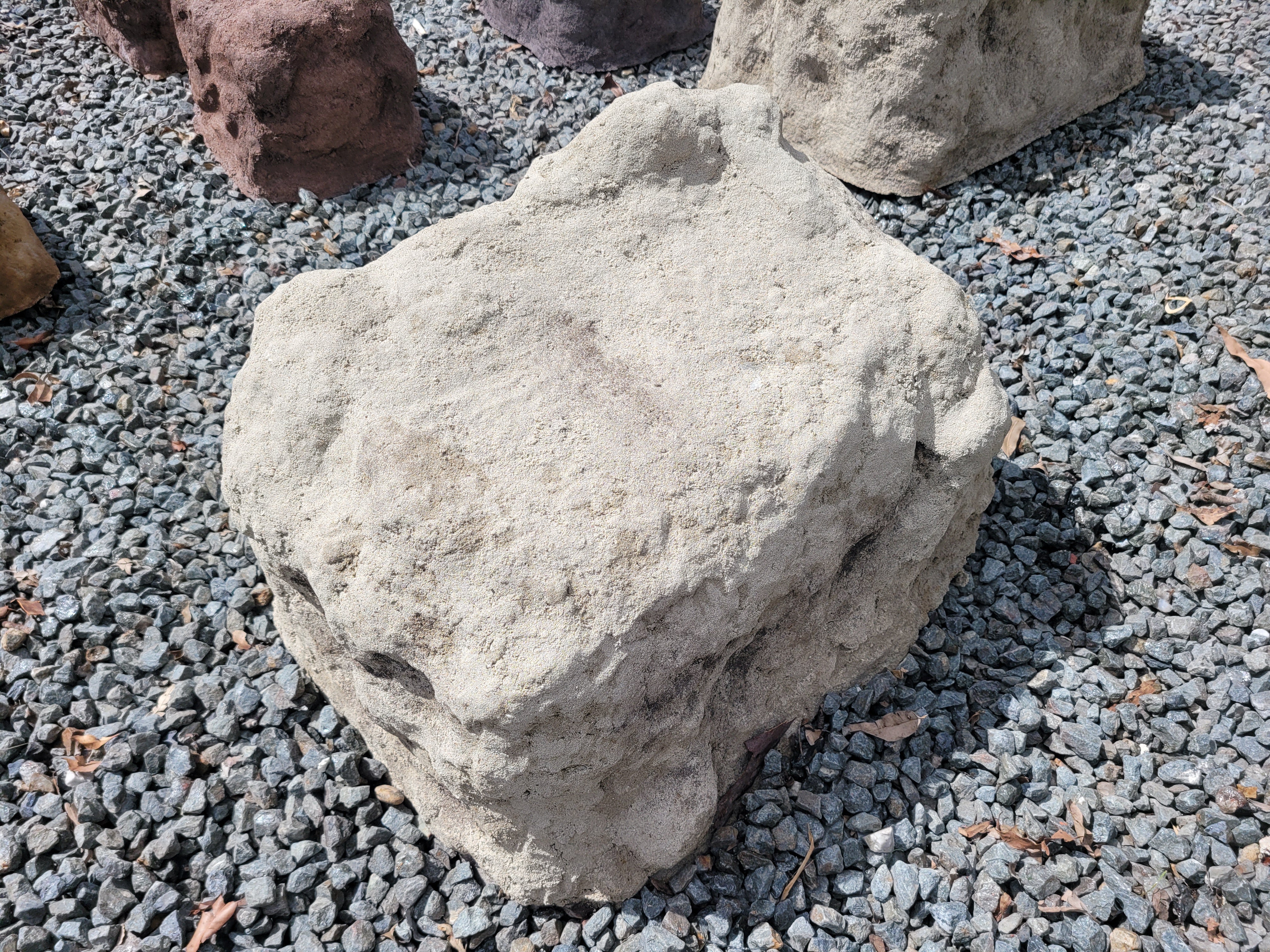 Memorial Rock Urn 2048 Extra-Large  Natural Riversand