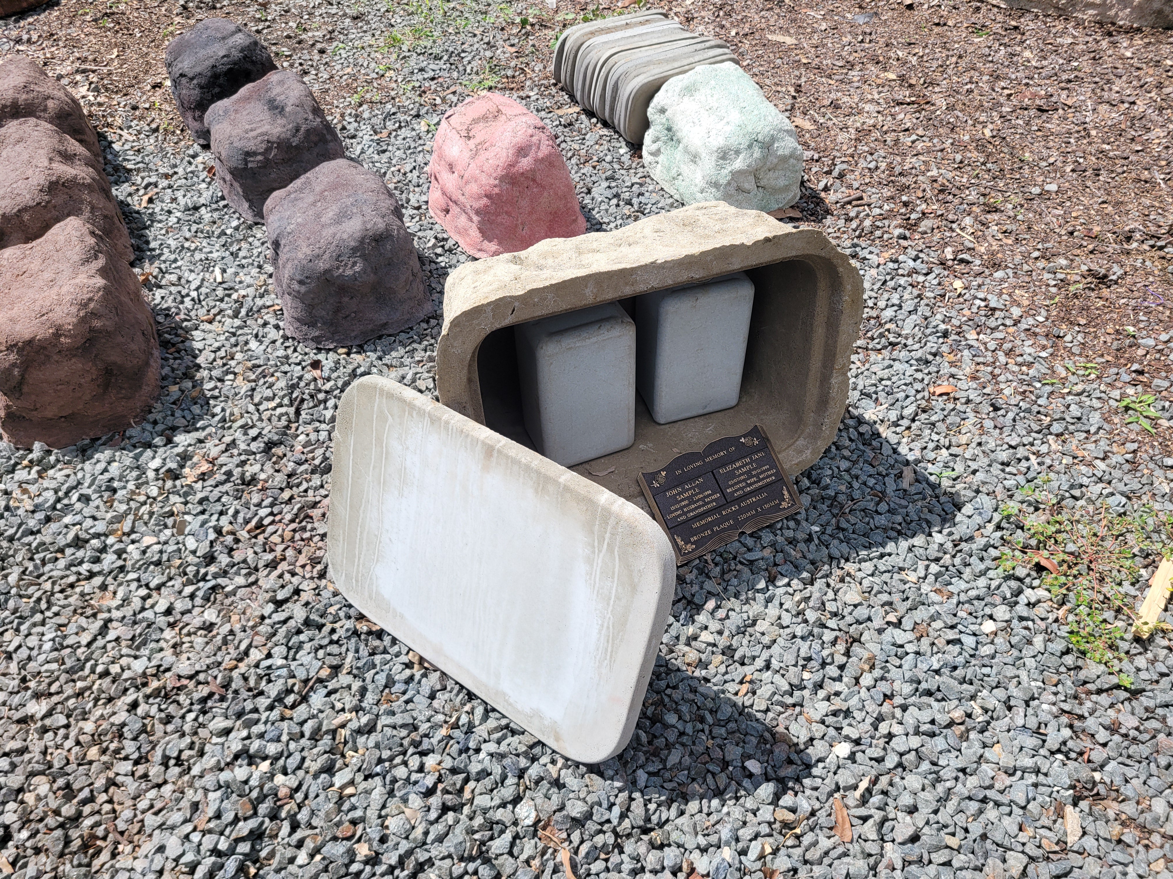 Memorial Rock Urn 2050 Extra-Large  Natural Riversand