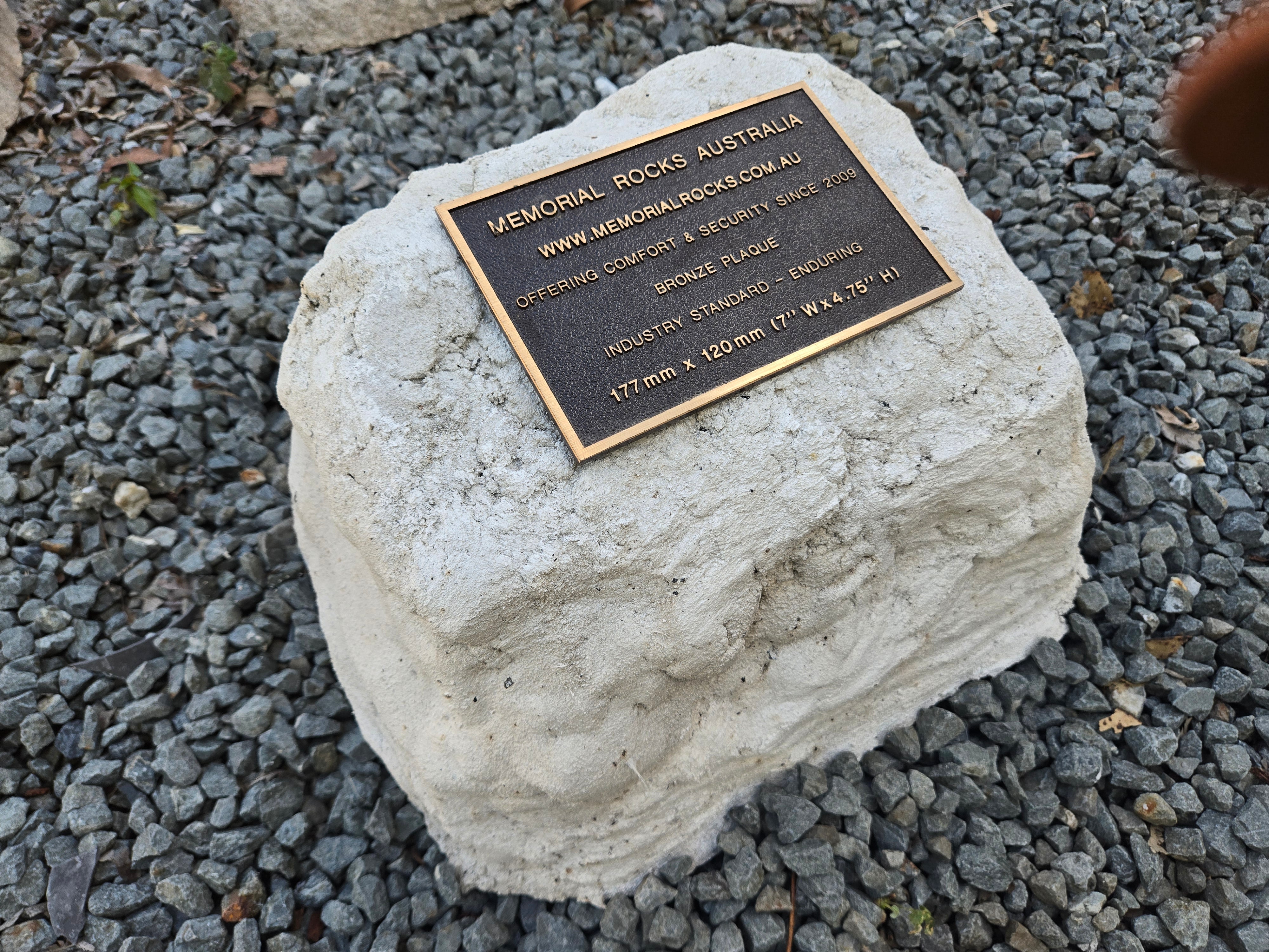 Large Memorial Rocks Memorial Rock Urn 2136 Large White – Memorial Rocks Australia