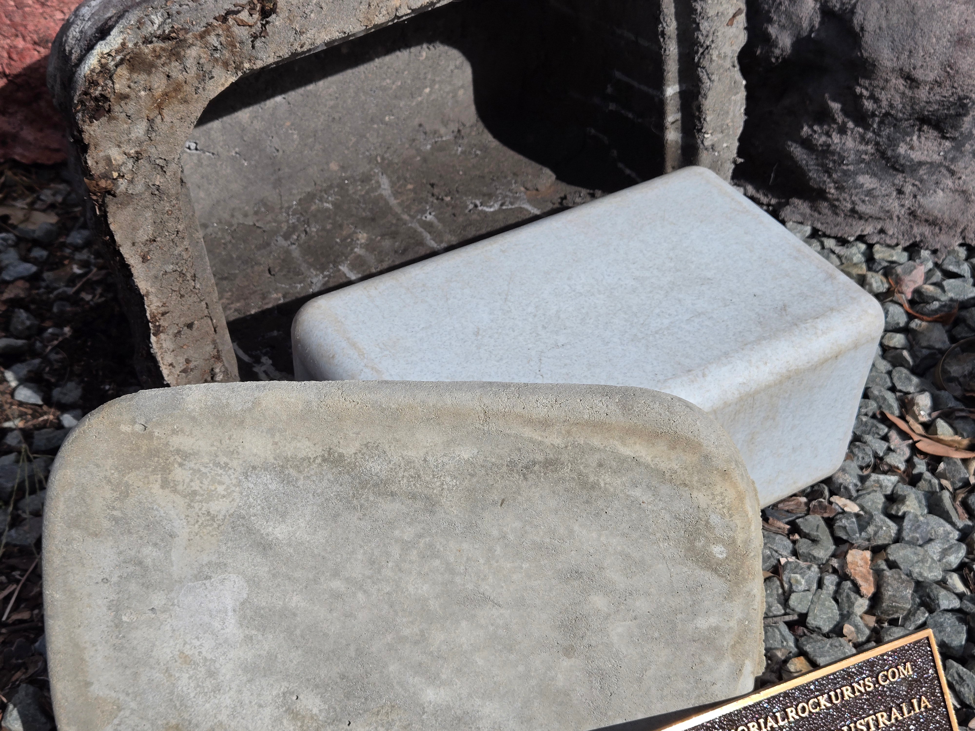 Memorial Rock Urn  2145 Regular Black