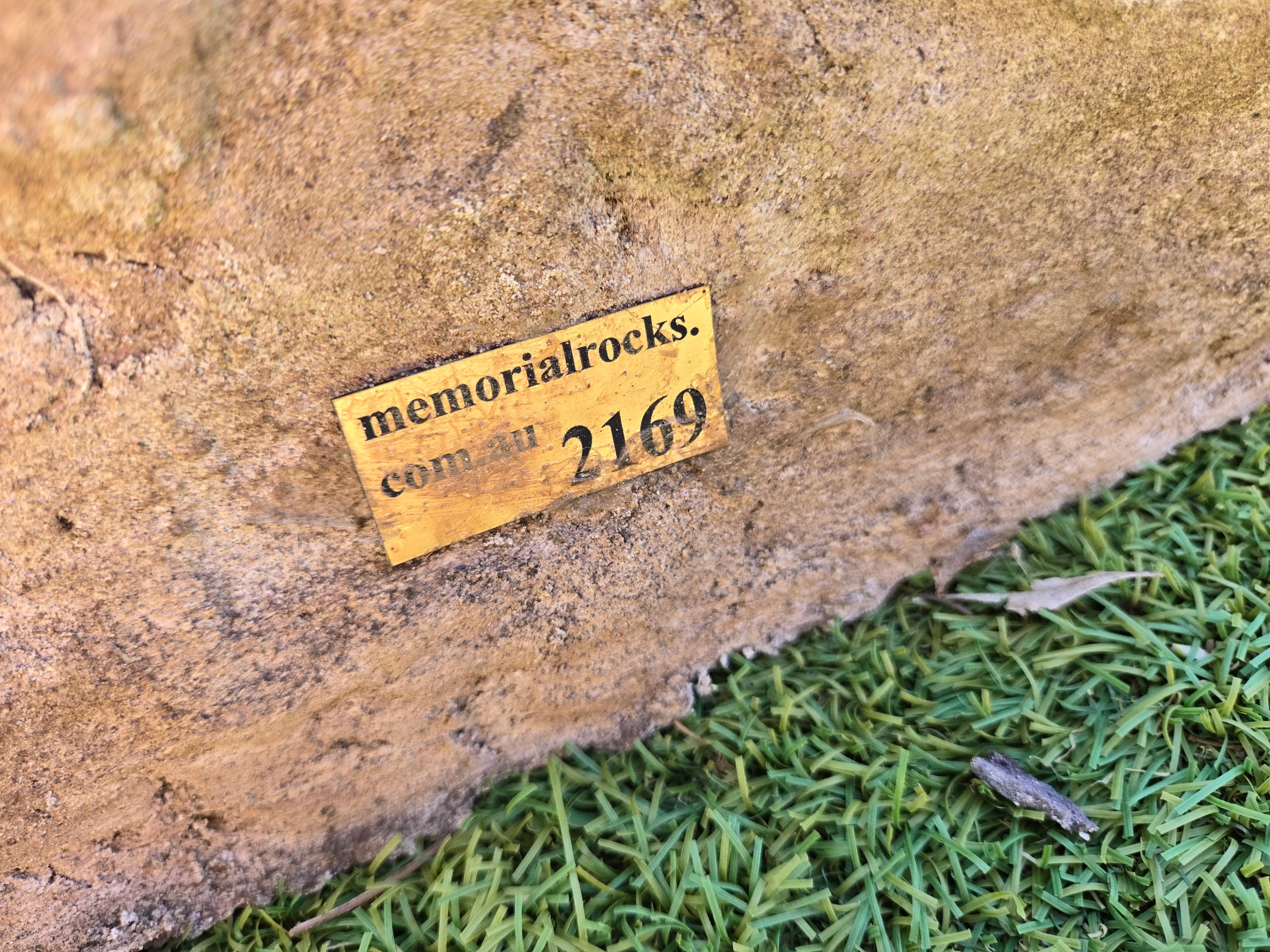Memorial Rock Urn 2169 Large Double Natural Riversand