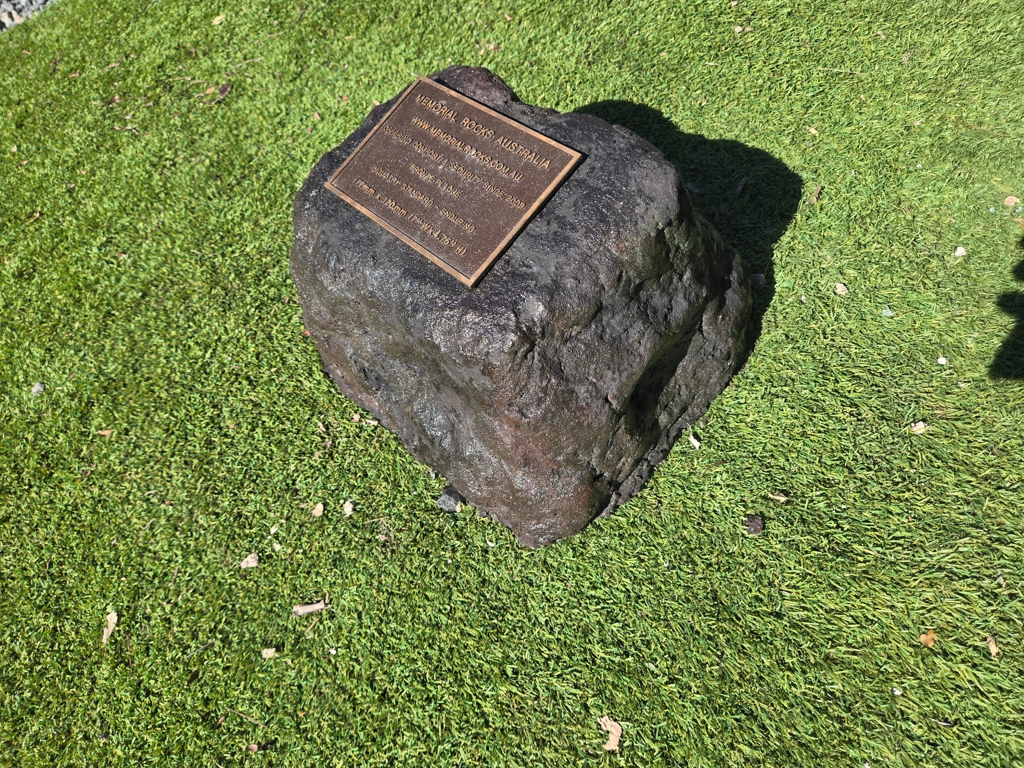 Memorial Rock Urn 2171 Large Black
