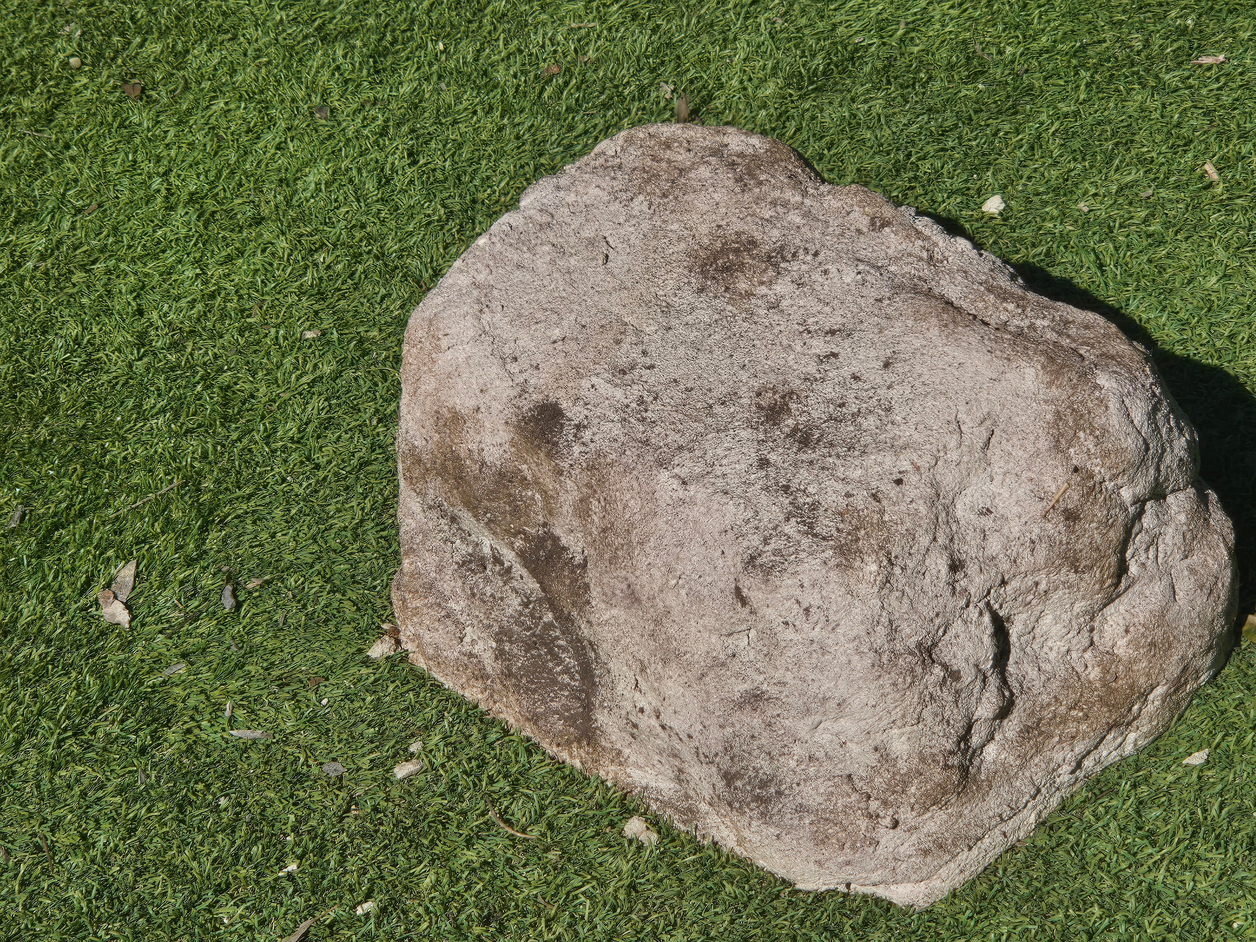 Memorial Rock Urn  2178 Regular Natural Riversand