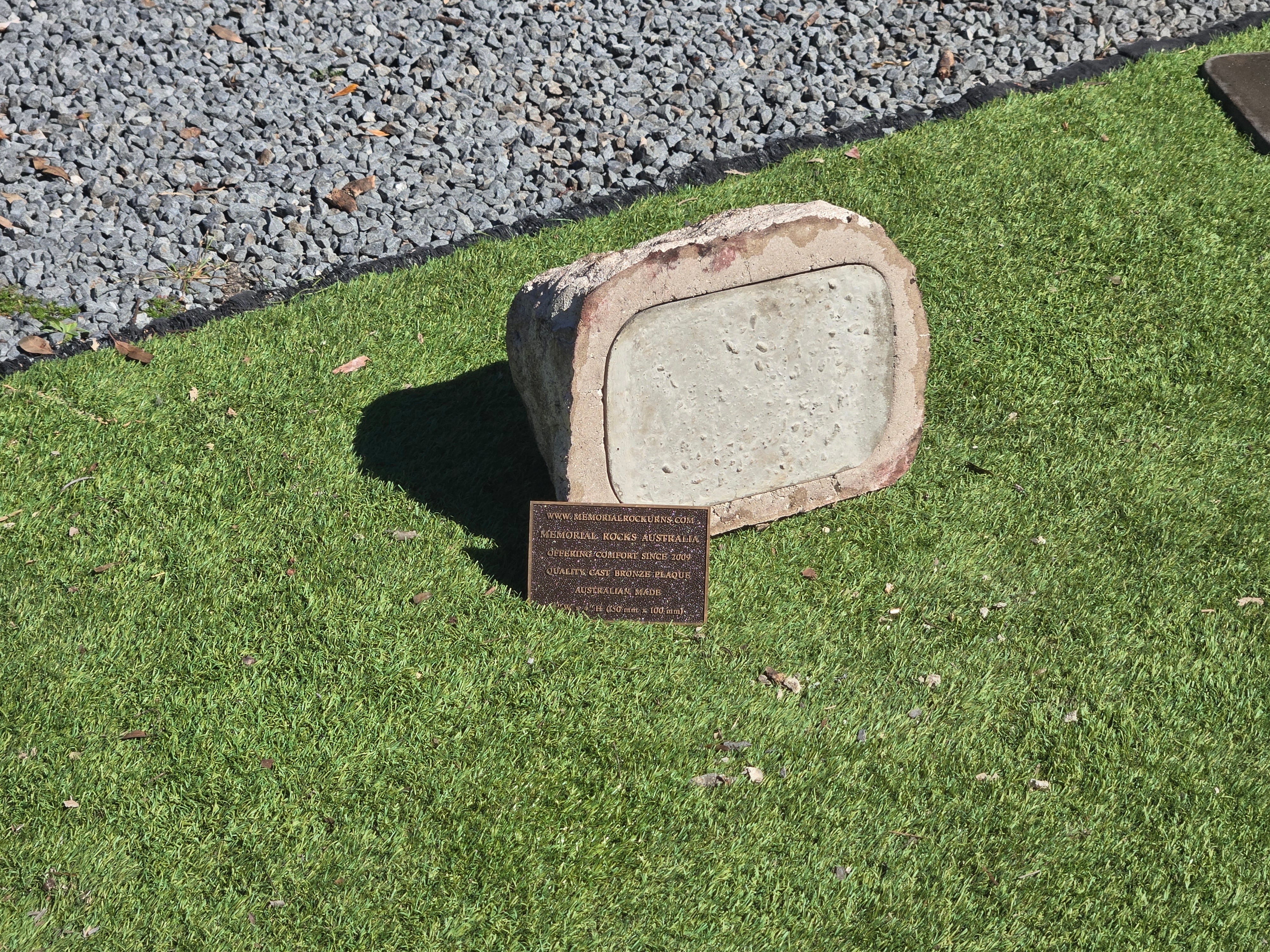 Memorial Rock Urn  2179 Regular Natural Riversand