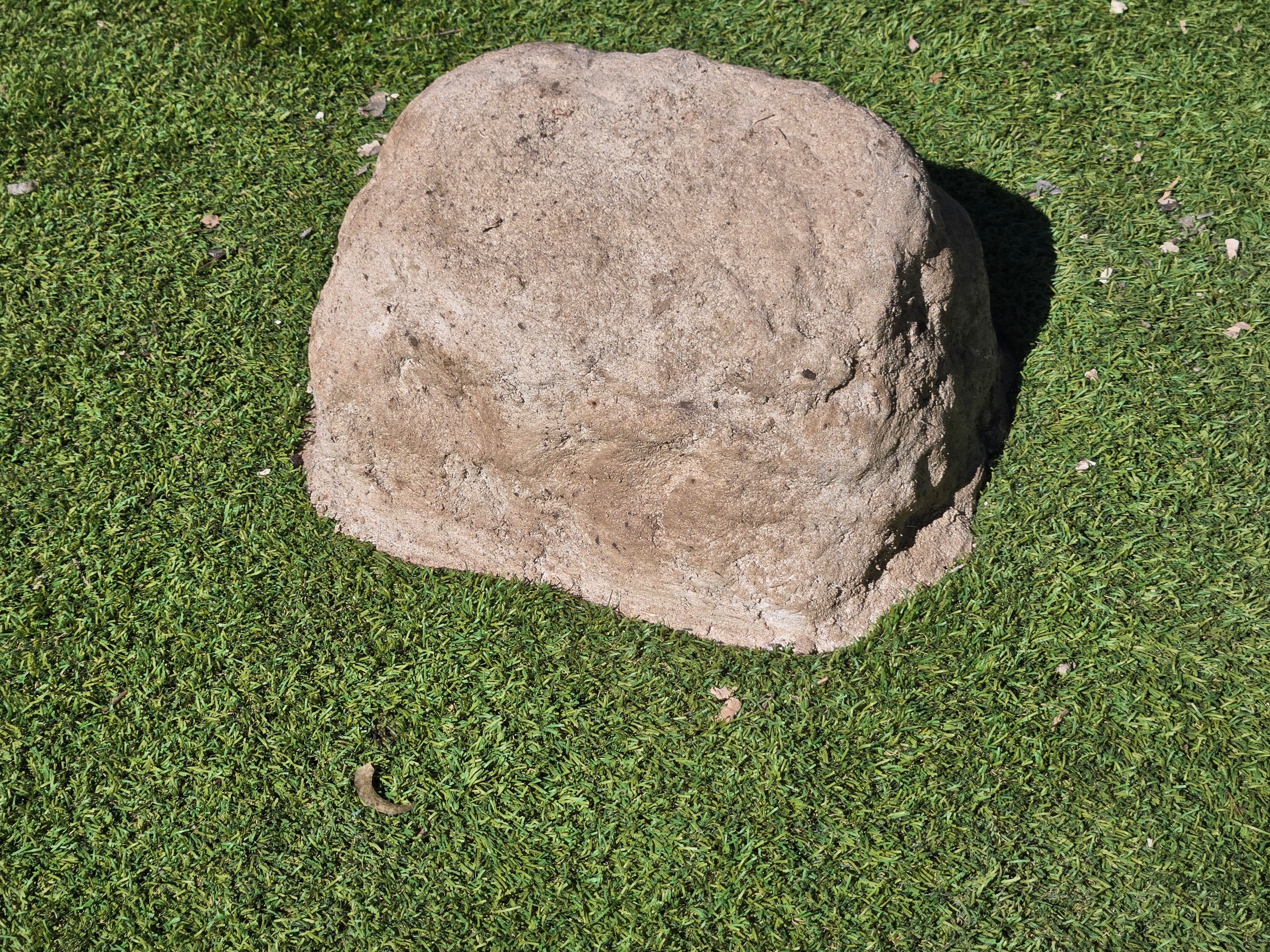 Memorial Rock Urn  2182 Regular Natural Riversand