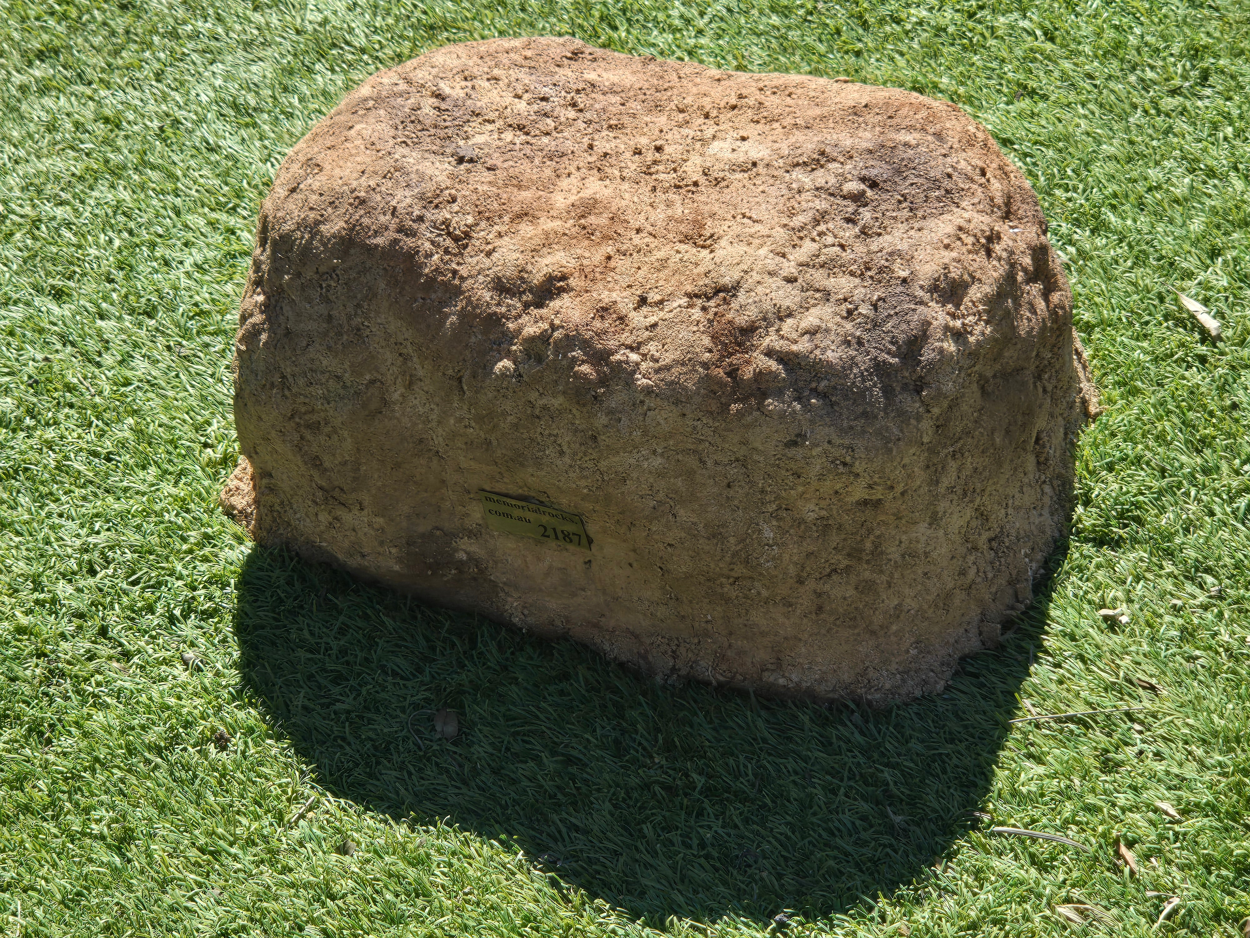 Memorial Rock Urn  2187 Regular Sandstone