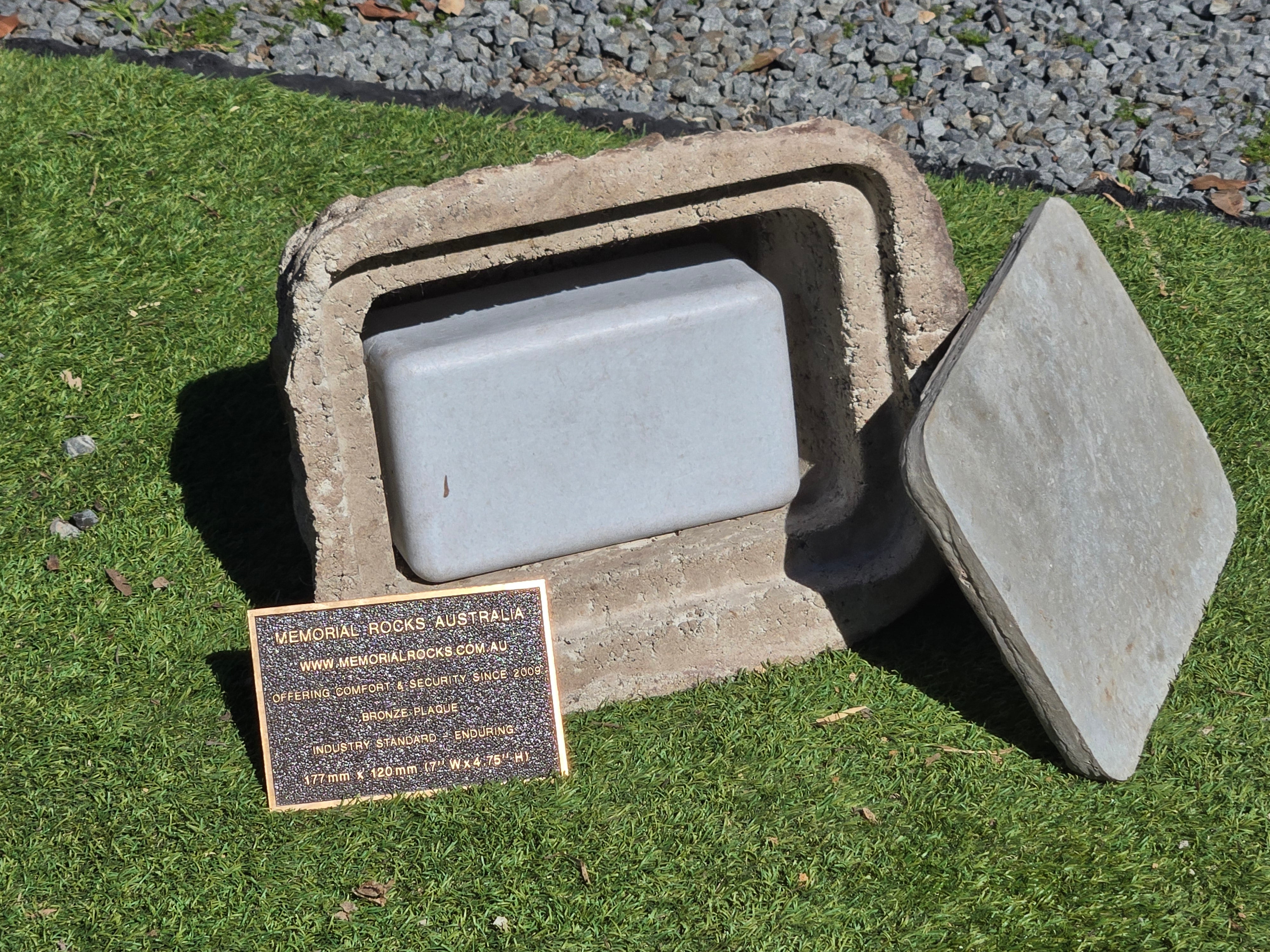 Memorial Rock Urn 2189 Large Natural Riversand