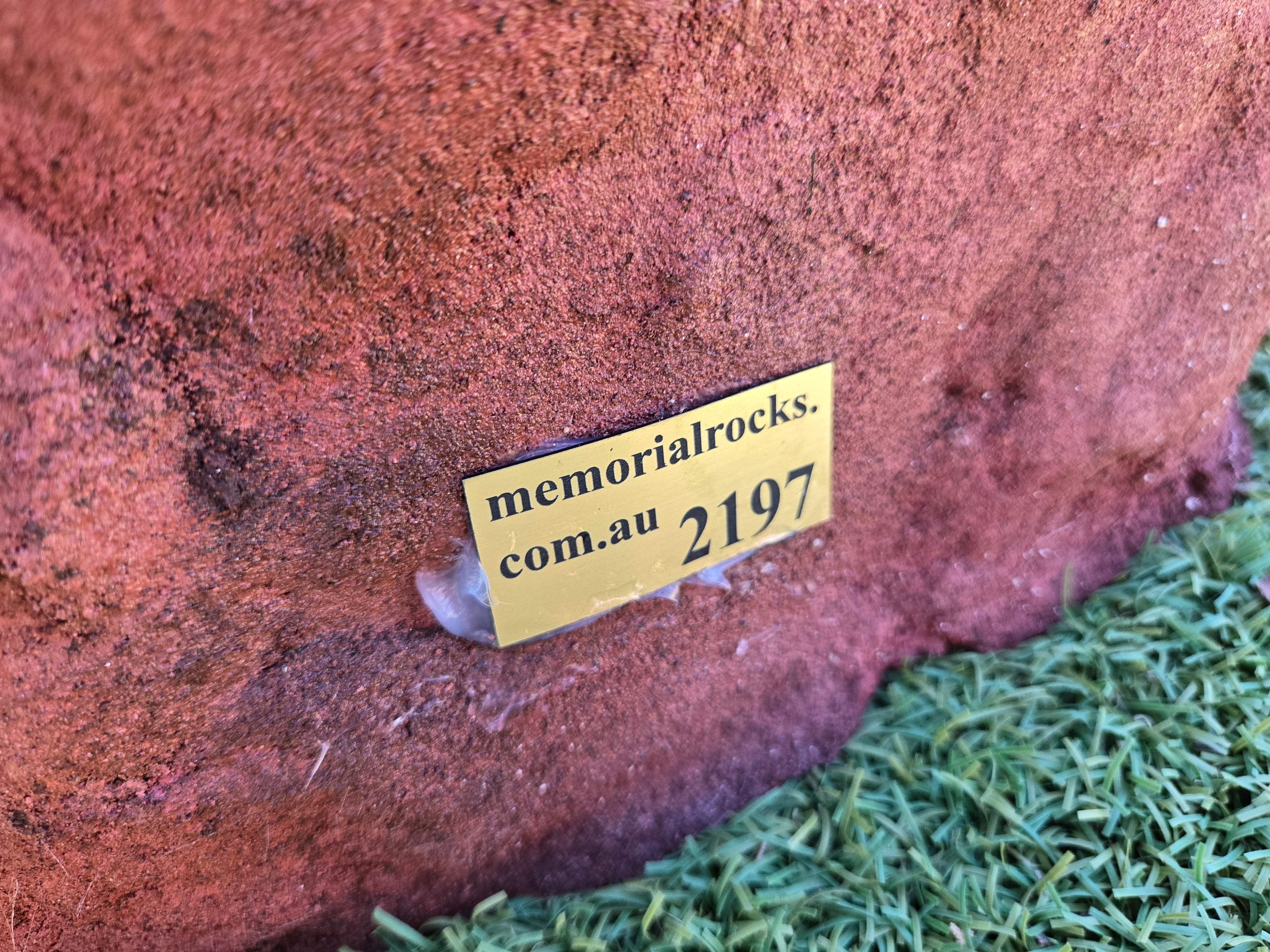 Memorial Rock Urn 2197 Medium Red