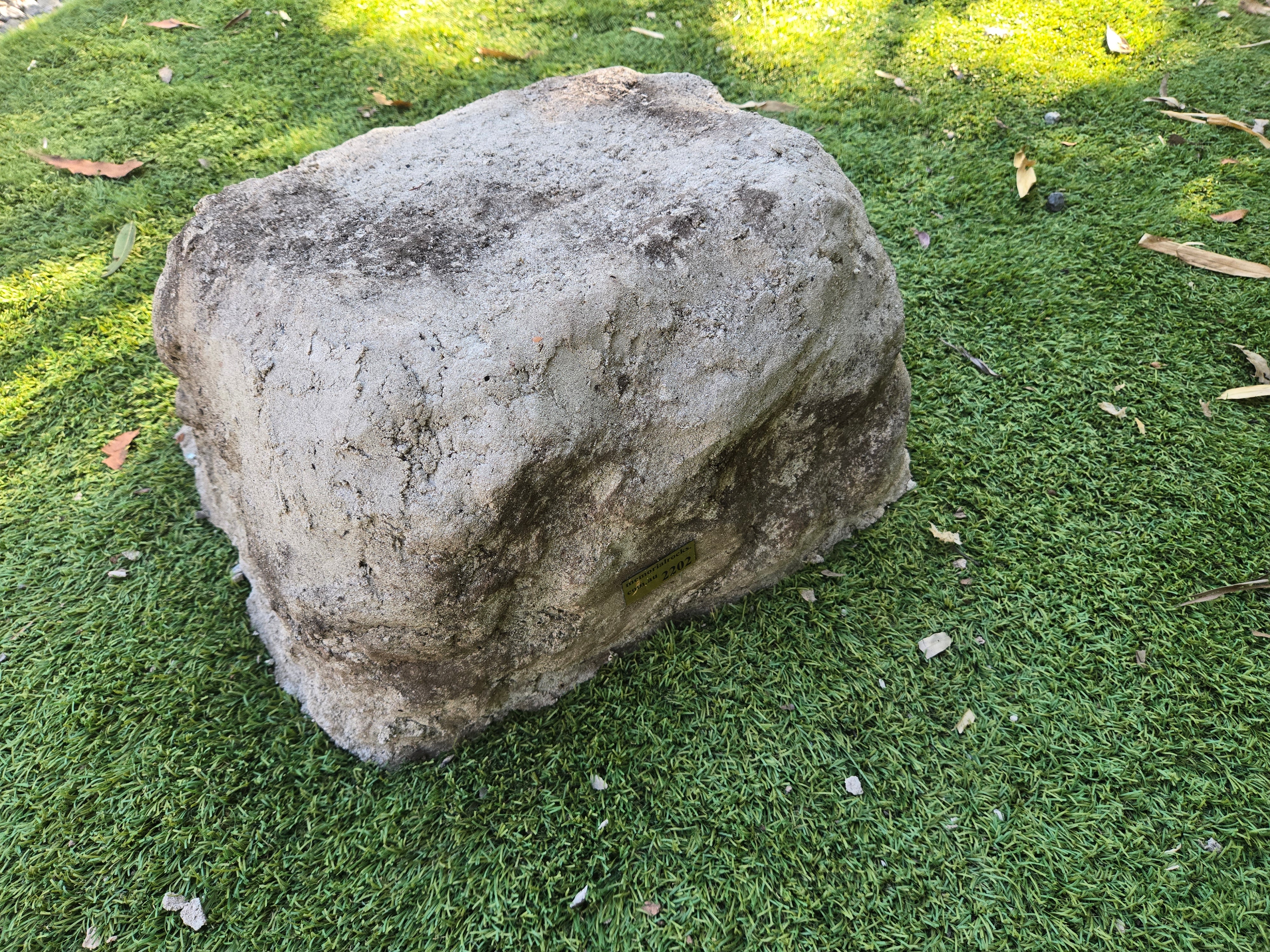 Memorial Rock Urn 2202 Large Double Natural Riversand