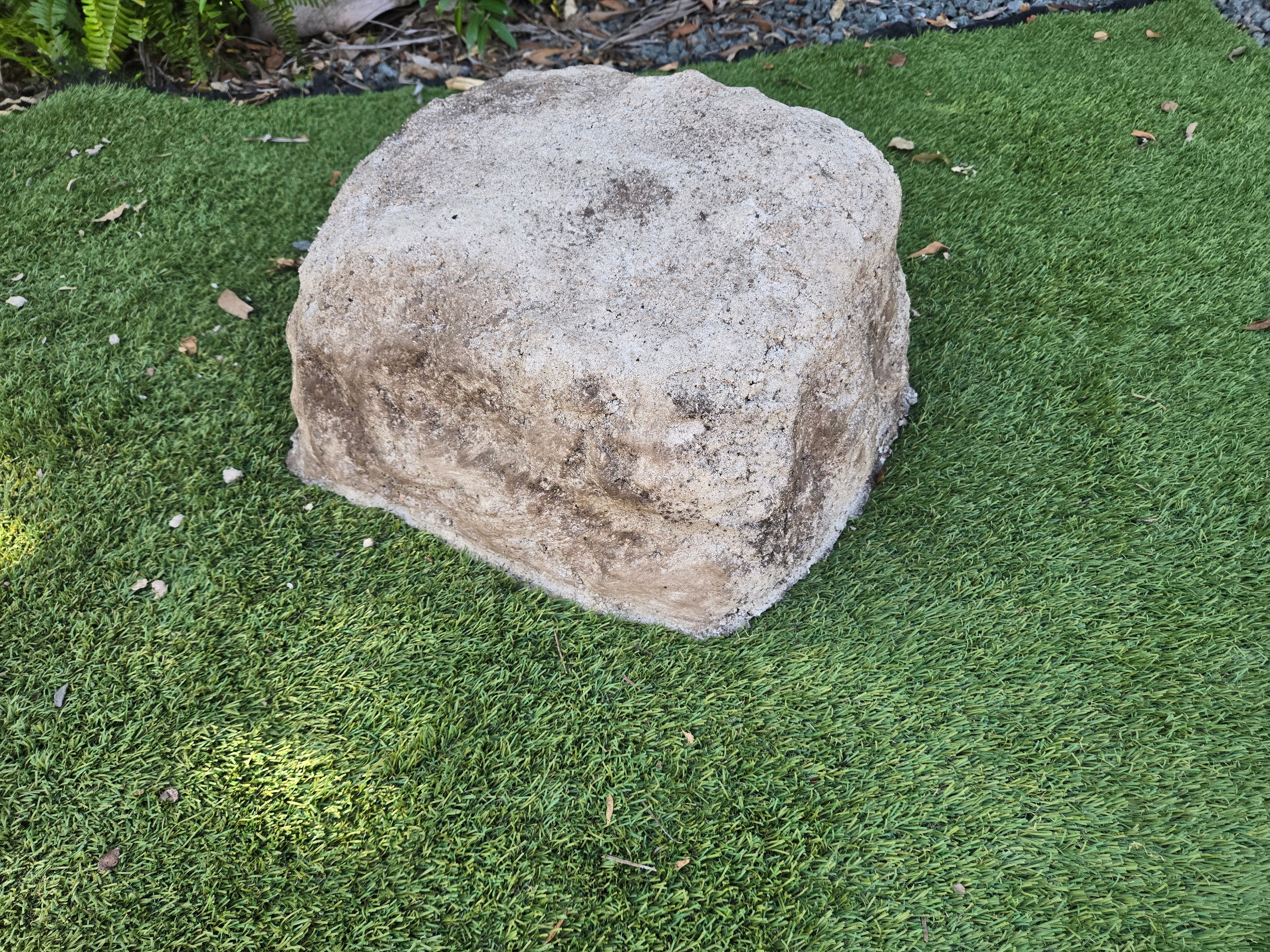Memorial Rock Urn 2204 Large Double Natural Riversand