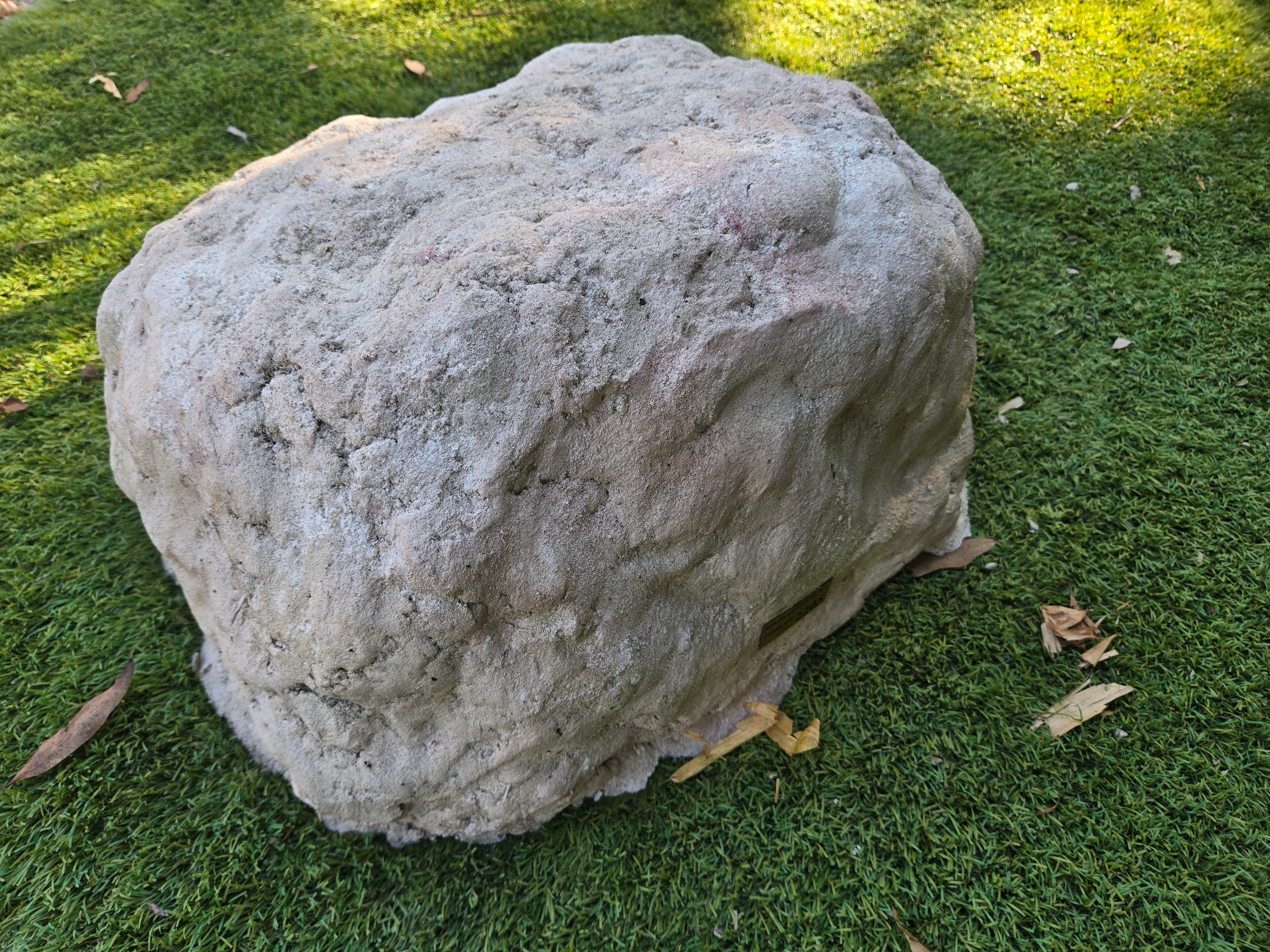 Memorial Rock Urn 2205 Large Double White