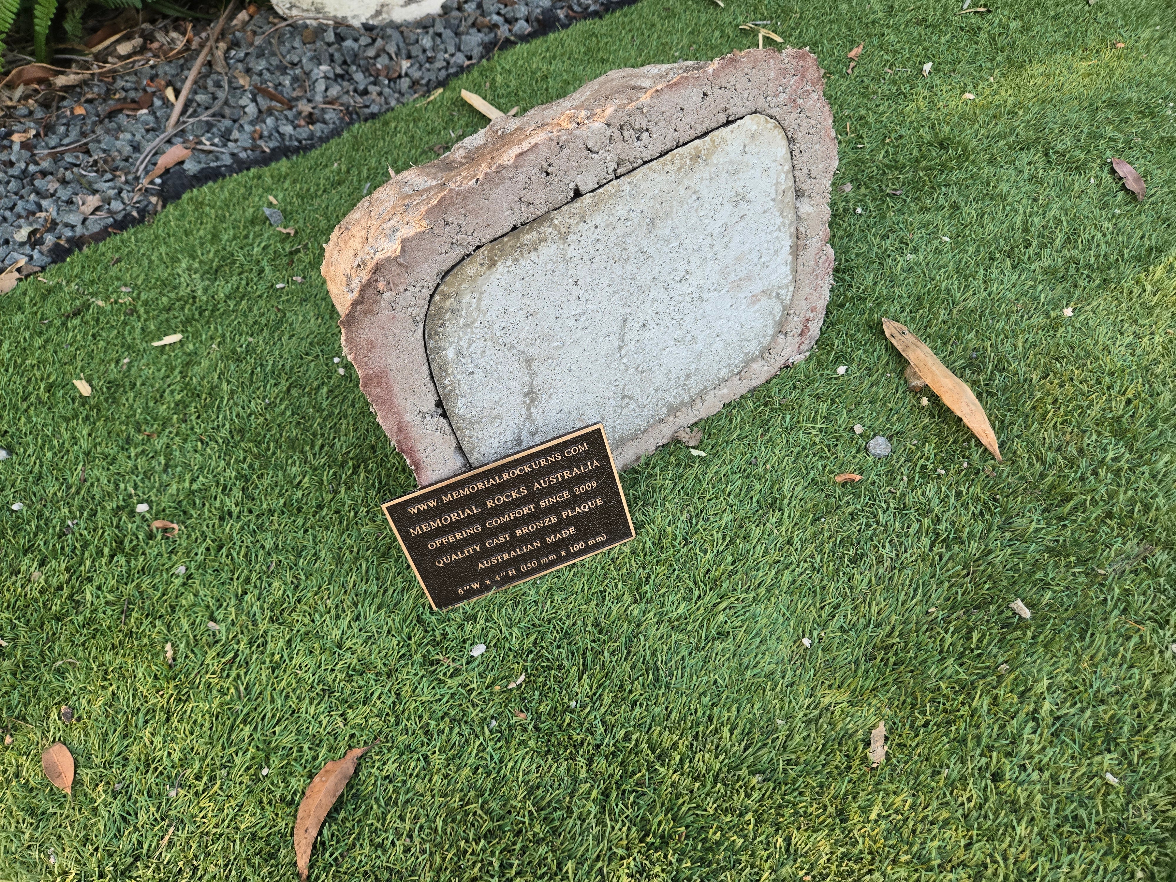 Memorial Rock Urn  2215 Regular Natural Riversand