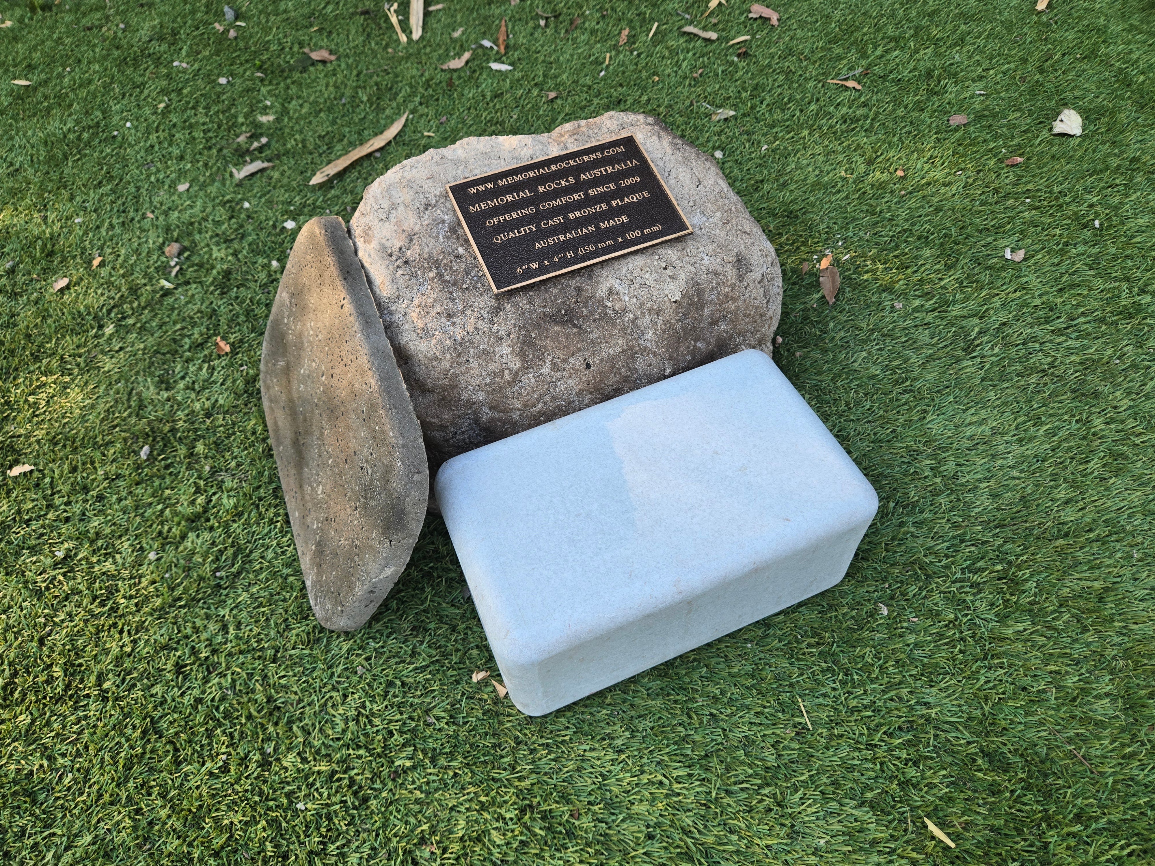 Memorial Rock Urn  2216 Regular Natural Riversand