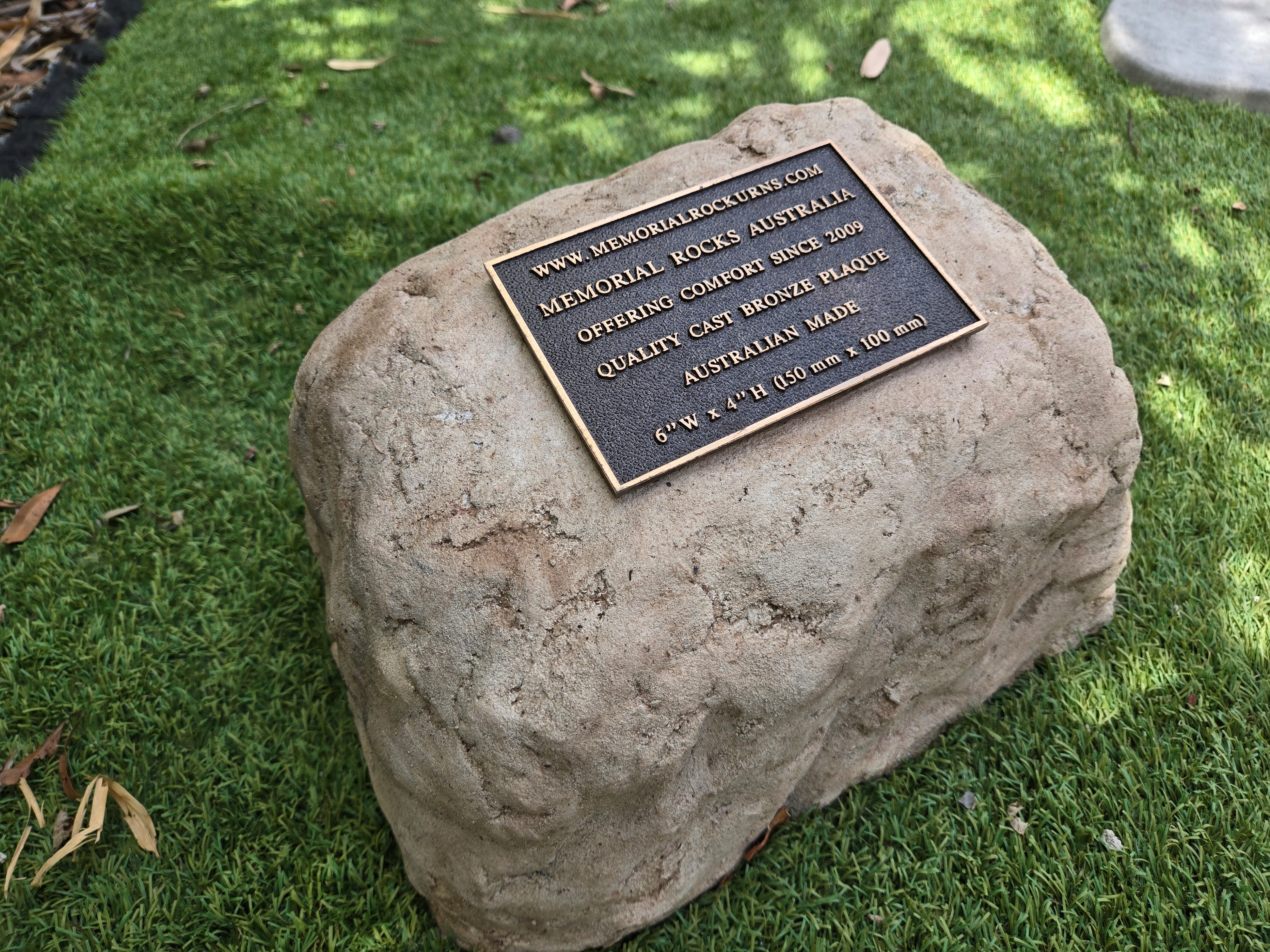 Memorial Rock Urn  2225 Regular White