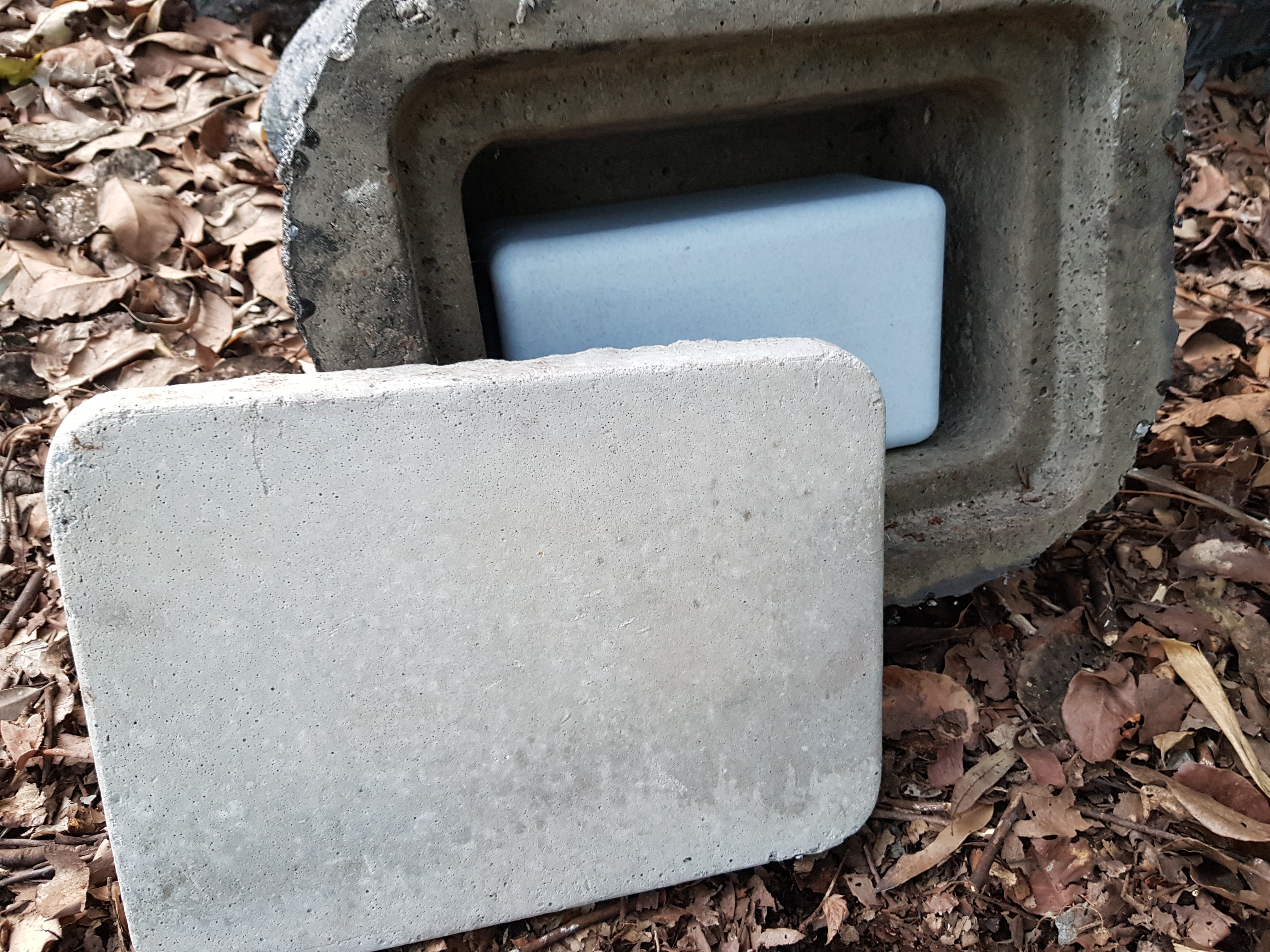 Memorial Rock Urn 971 Medium-Single