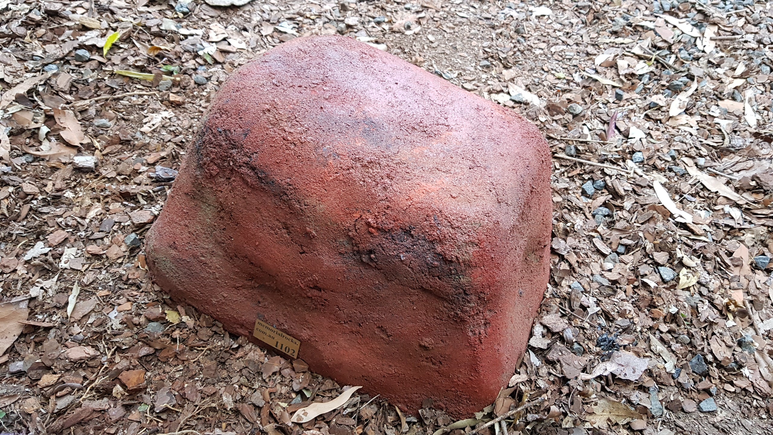 Memorial Rock Urn 1102 Large Single Red