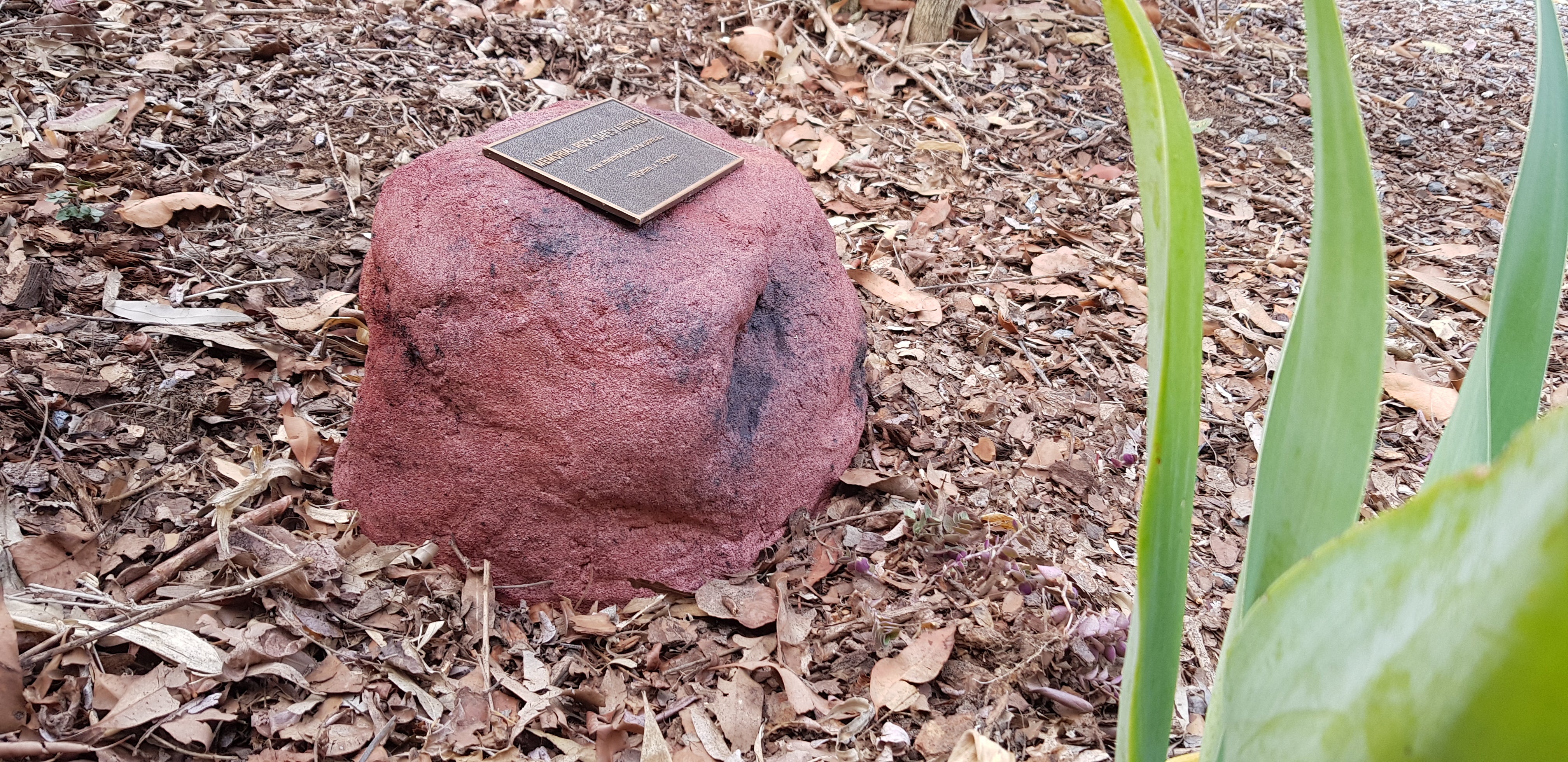 Discounted Memorial Rock Urn 1153 Medium Red