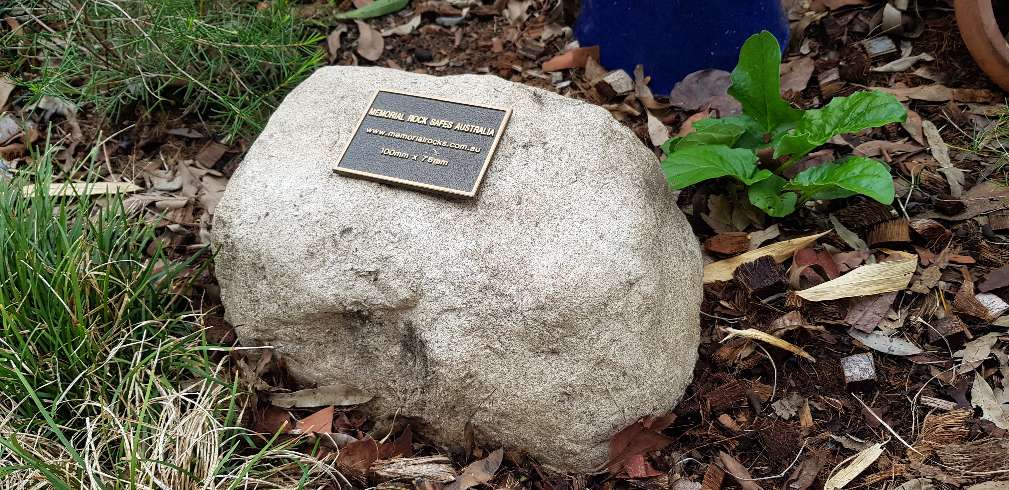 PET Memorial Rock Urn 1173