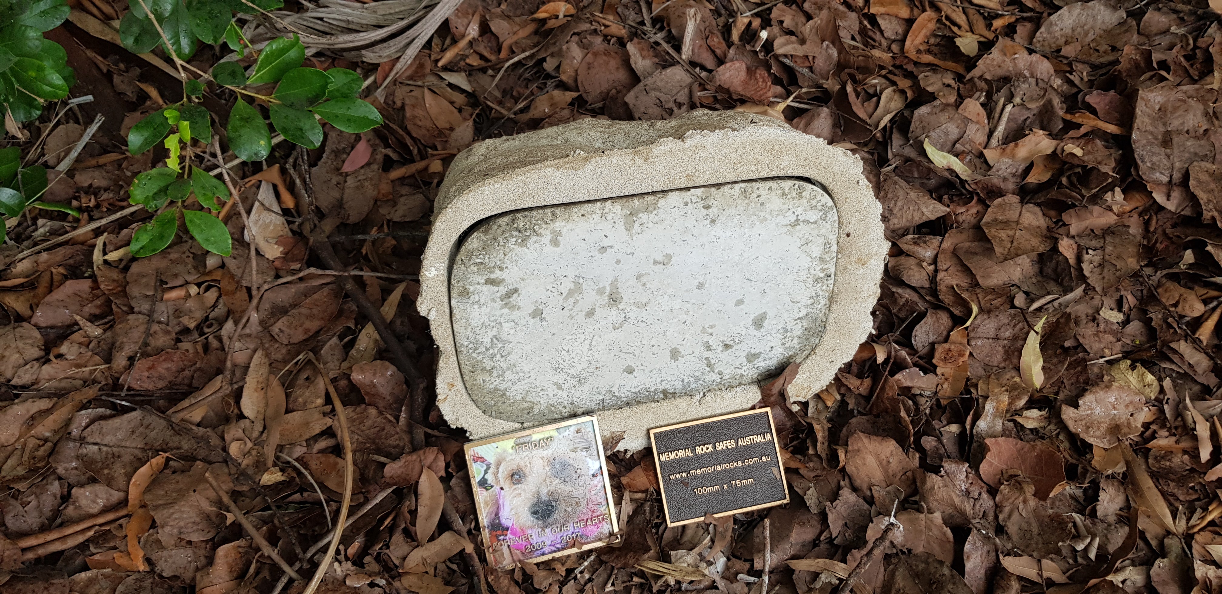 PET Memorial Rock Urn 1200